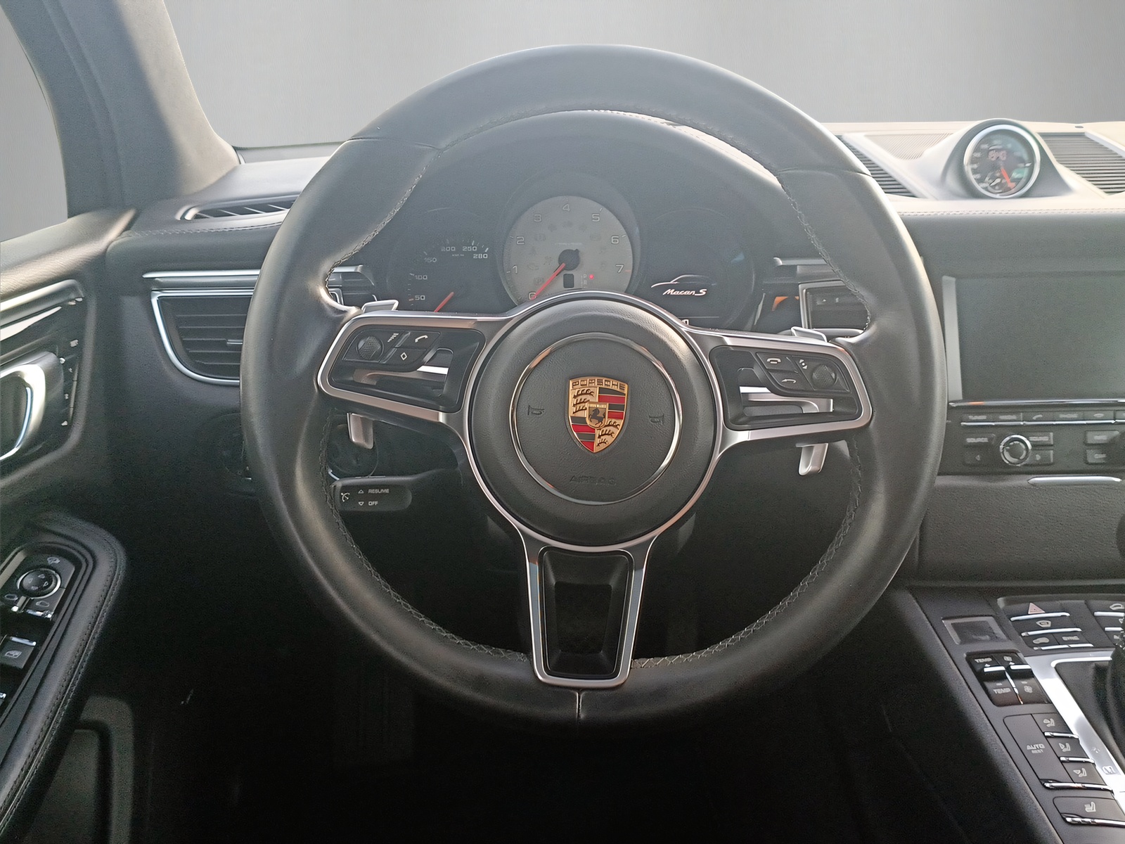 PORSCHE Macan S PDK-image-15
