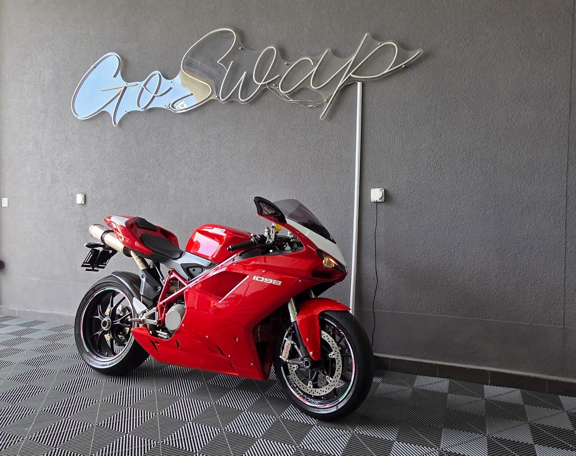 DUCATI 1098 S-image-3