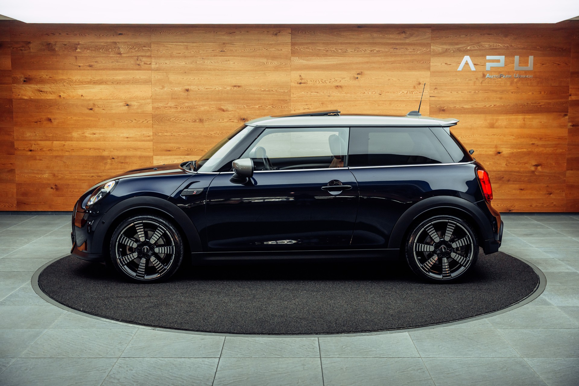 MINI Cooper S Enigmatic Black Metallic-image-9