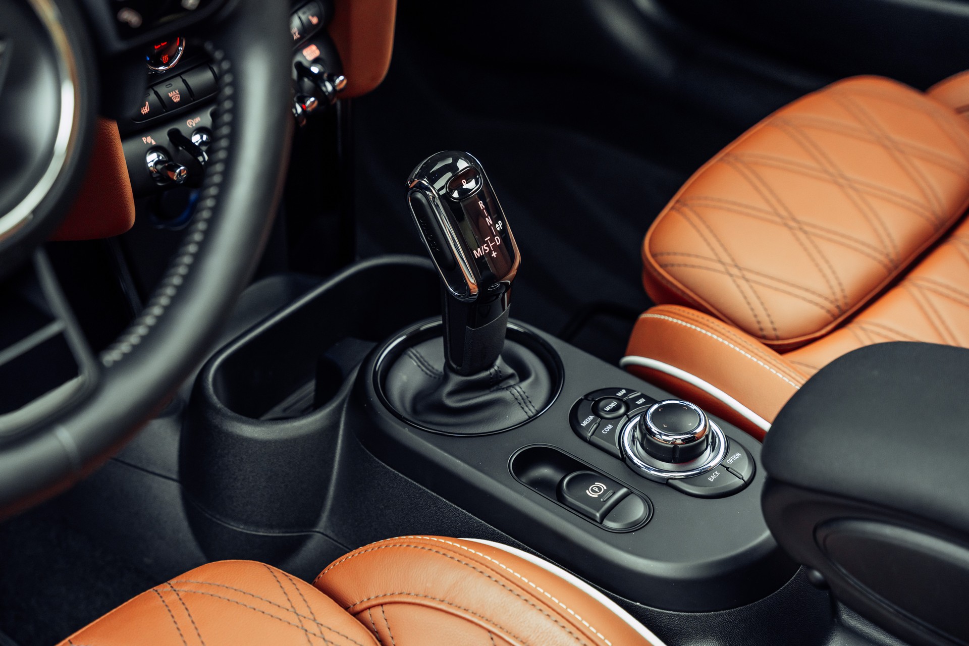 MINI Cooper S Enigmatic Black Metallic-image-10