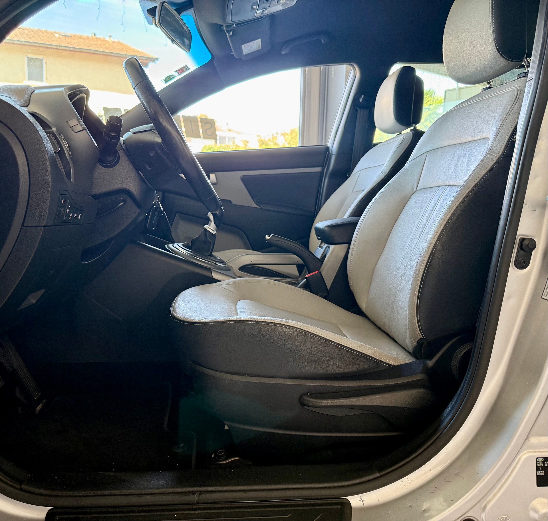 KIA Sportage 1.6 GDi Swiss Eco Edition 2WD-image-11
