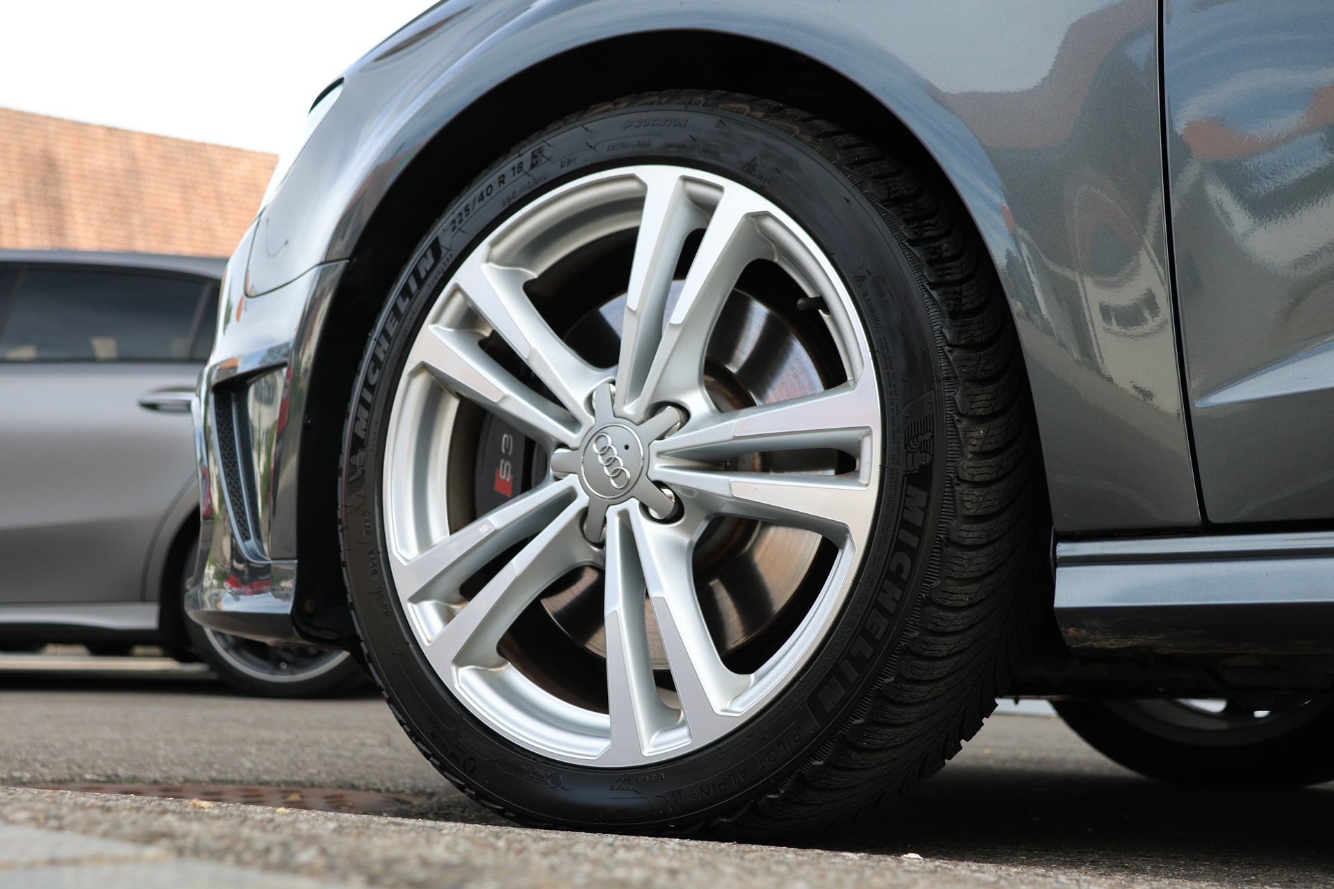 AUDI S3 Sportback 2.0 TFSI quattro (CH)-image-7