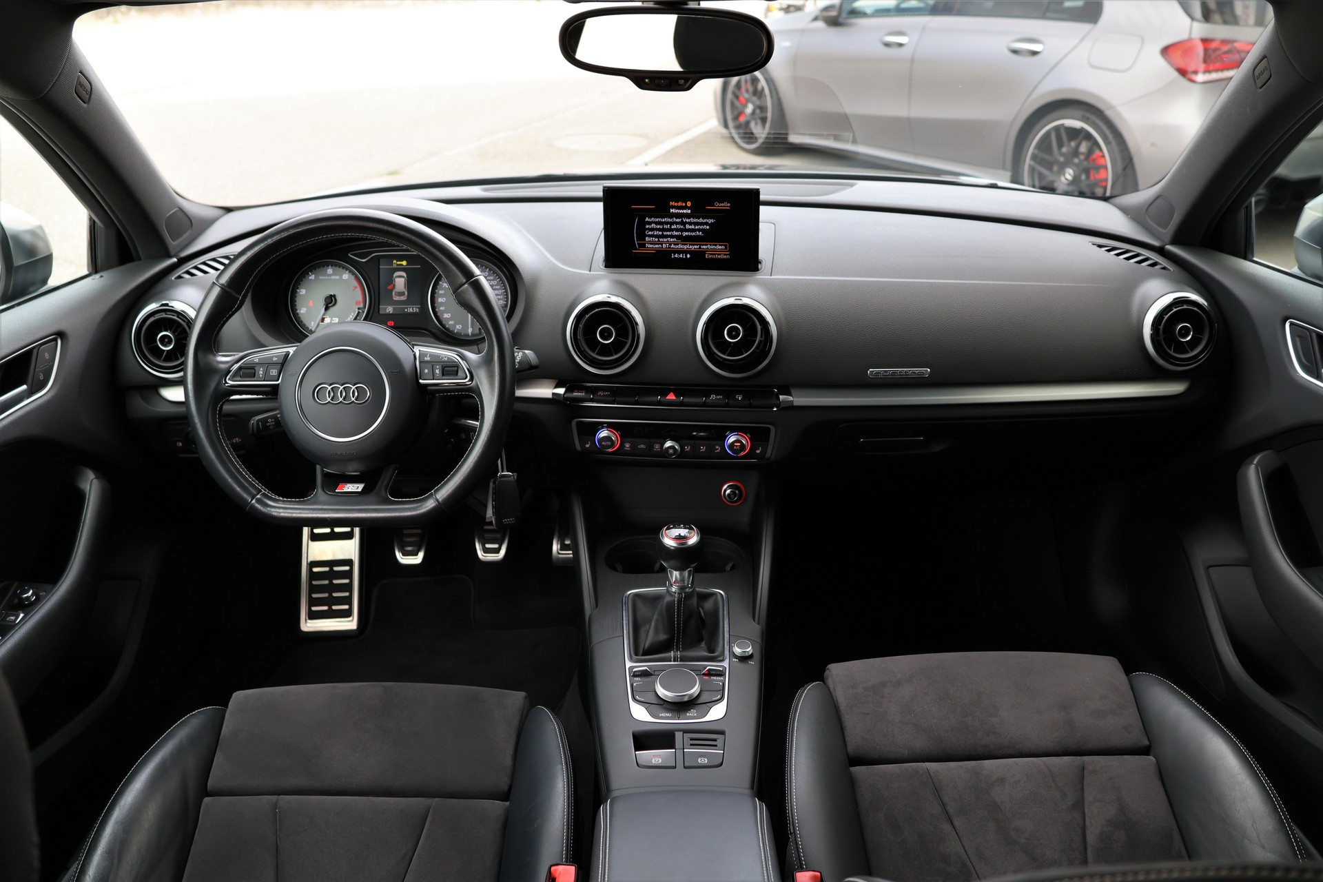 AUDI S3 Sportback 2.0 TFSI quattro (CH)-image-14