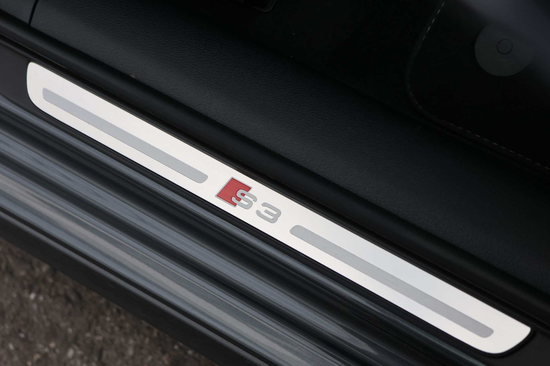 AUDI S3 Sportback 2.0 TFSI quattro (CH)-image-17