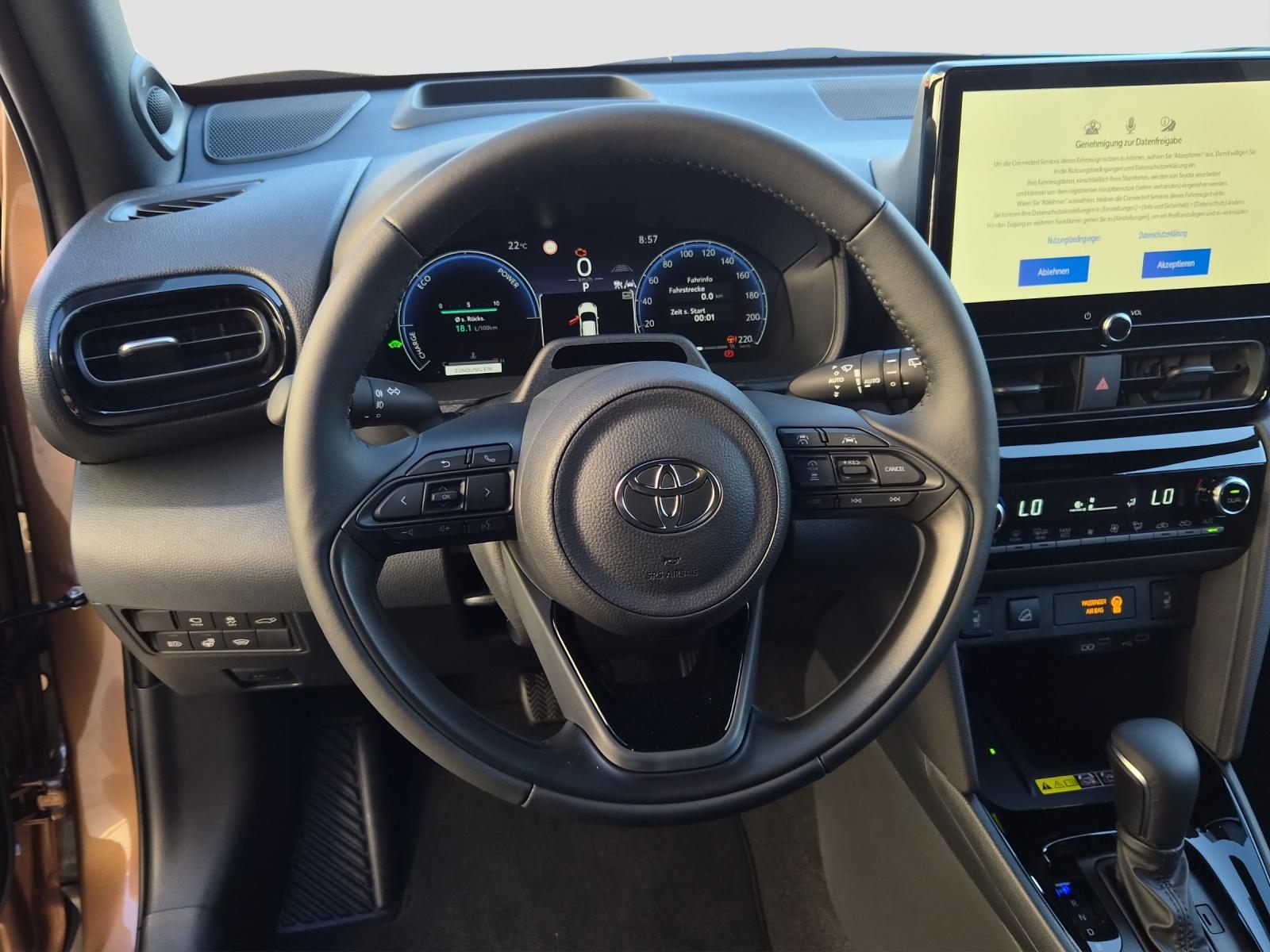 TOYOTA Yaris Cross 1.5 VVT-i HSD Premium AWD-i-image-11