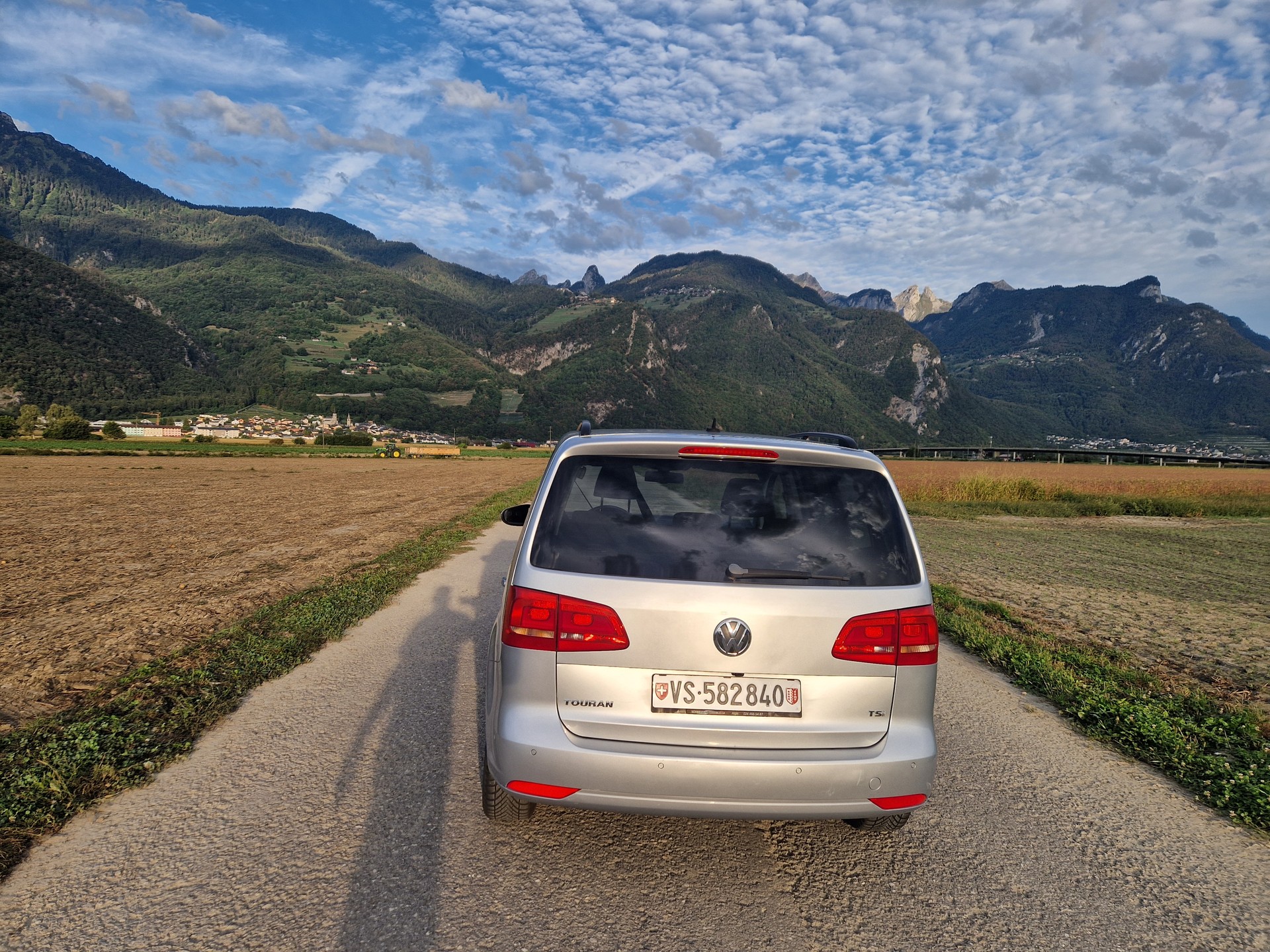 VW Touran 1.4 TSI Highline DSG-image-4