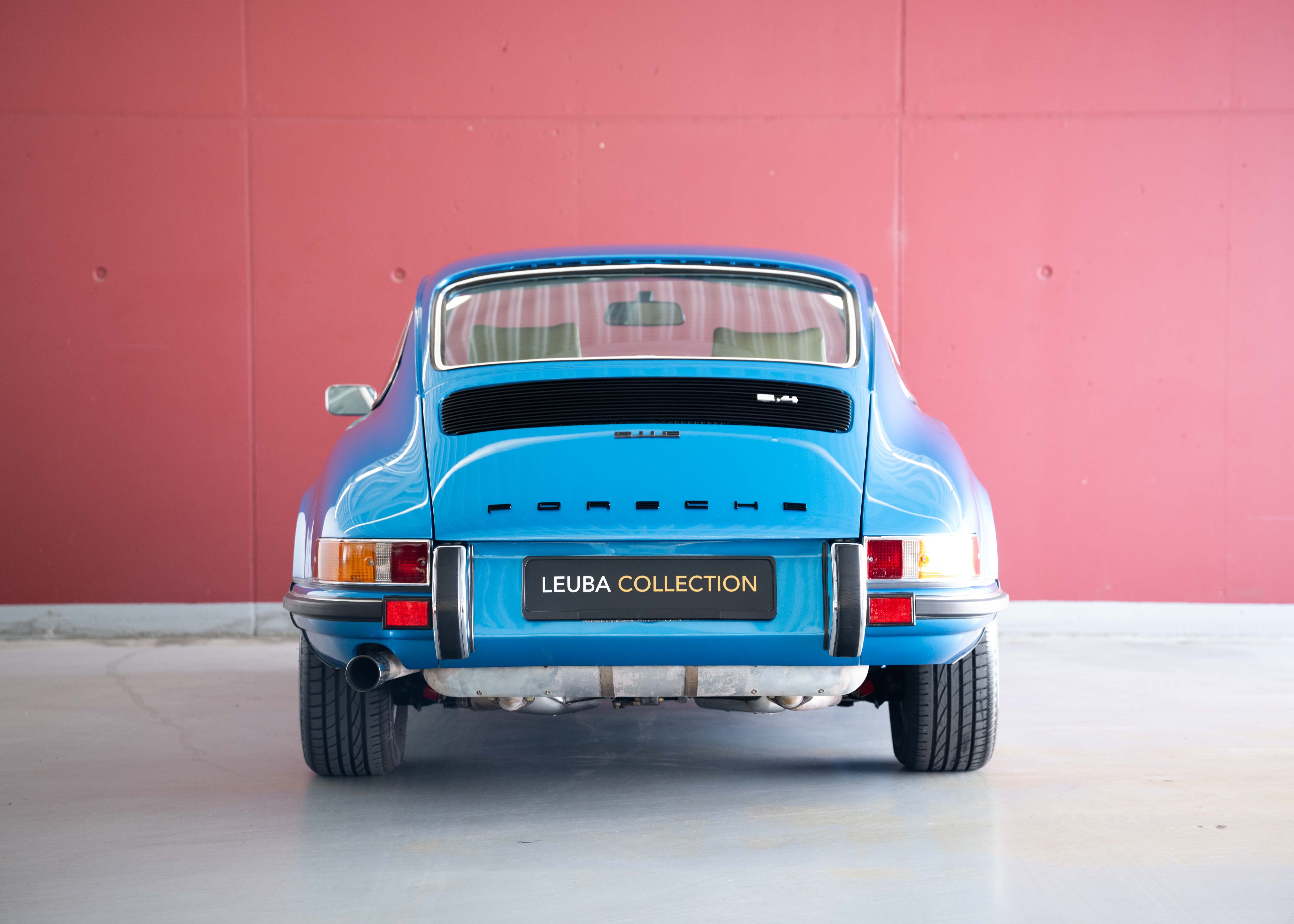 Image PORSCHE 911 911 2.4 E Oil trap (Swiss car, MY72, 1 of 1'124 produced, restored by Porsche specialist, mint condition, matching number)