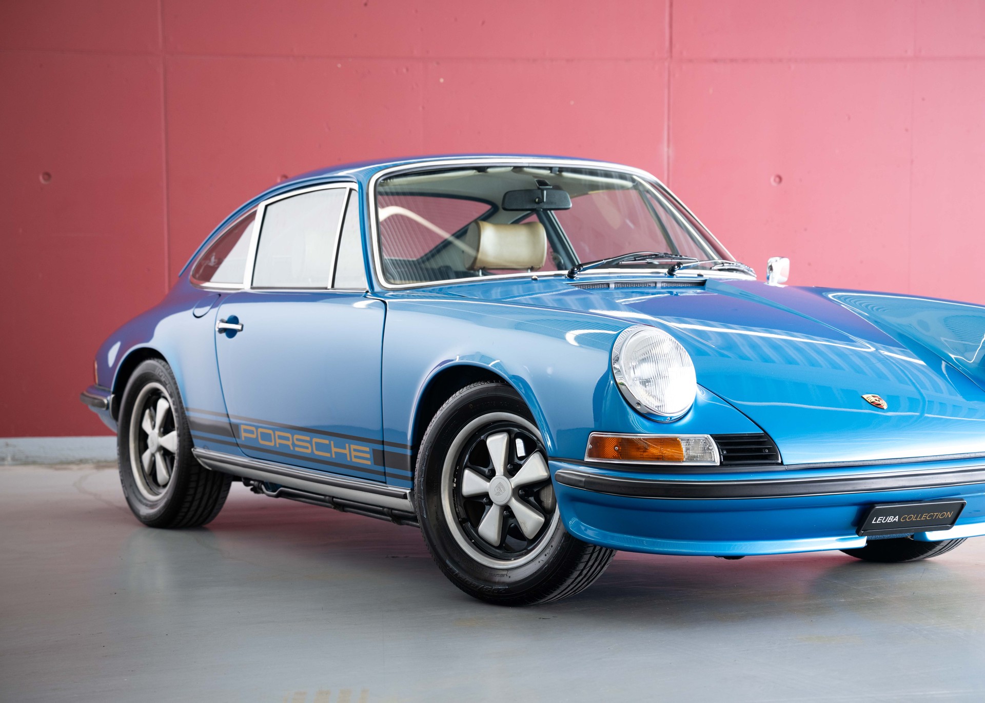 PORSCHE 911 2.4 E Oil trap (Swiss car, MY72, 1 of 1'124 produced, restored by Porsche specialist, mint condition, matching number)-image-9