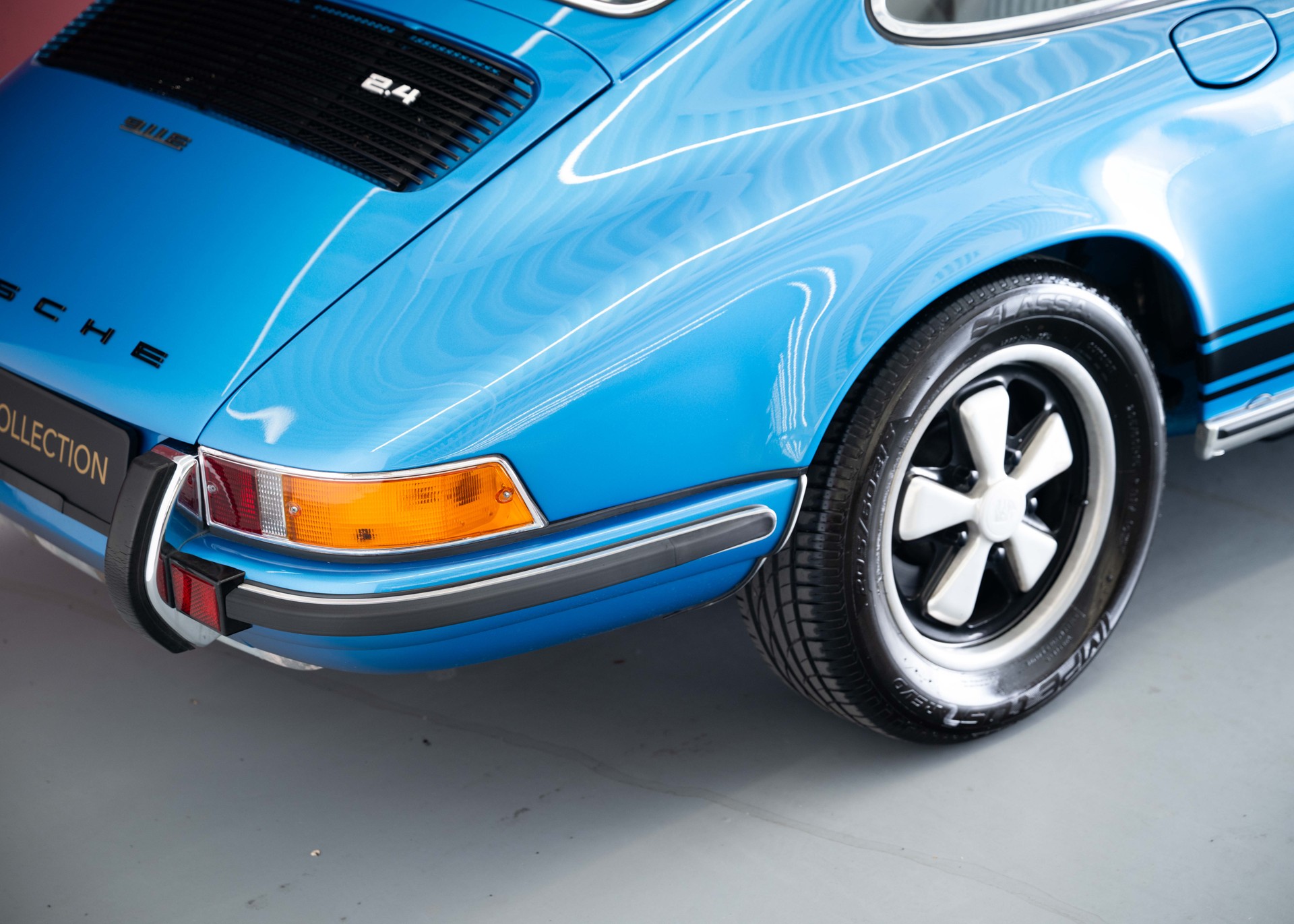 PORSCHE 911 2.4 E Oil trap (Swiss car, MY72, 1 of 1'124 produced, restored by Porsche specialist, mint condition, matching number)-image-14
