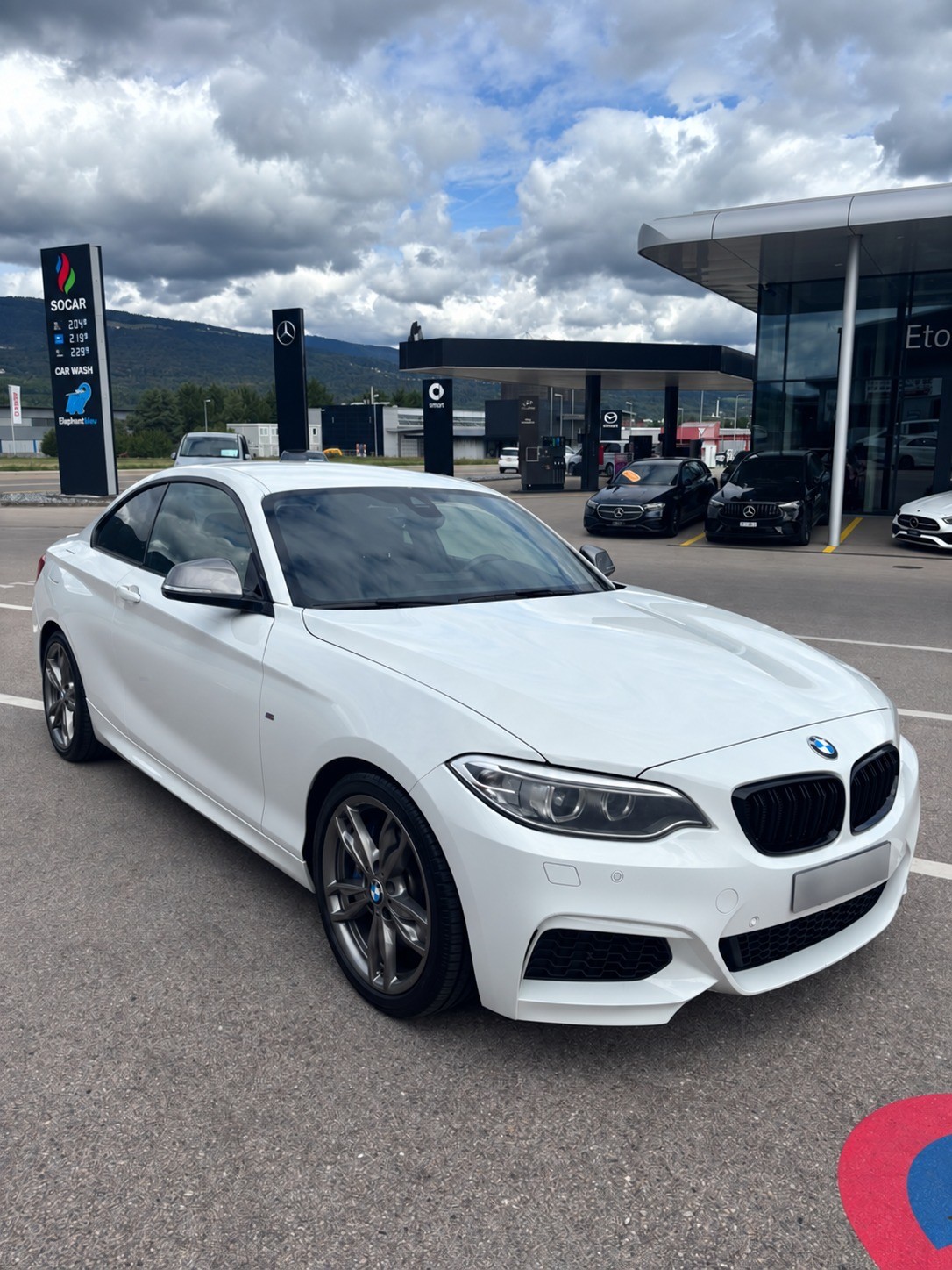 BMW M235i-image-0