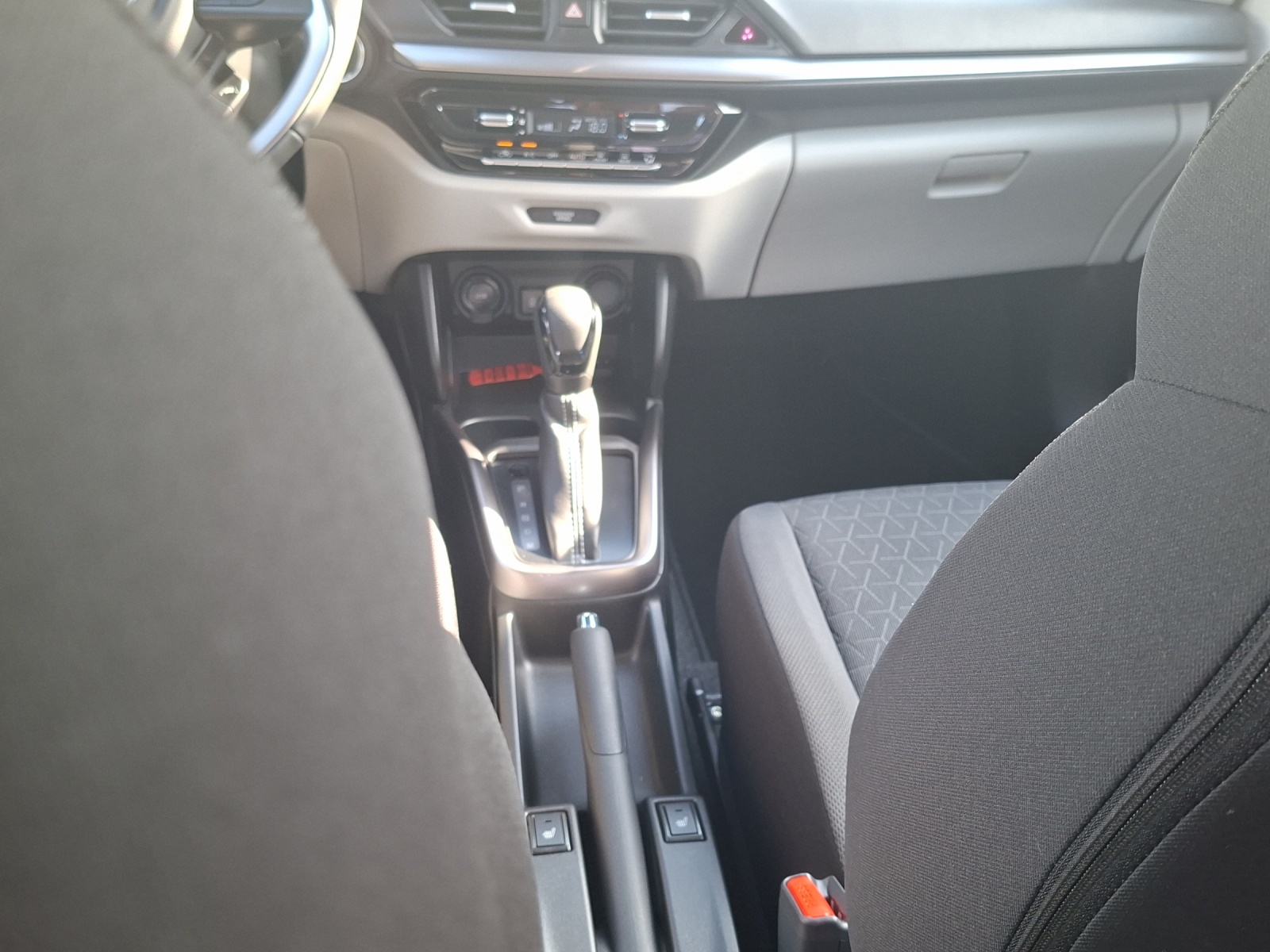 SUZUKI Swift 1.2 Compact Top Hybrid-image-15