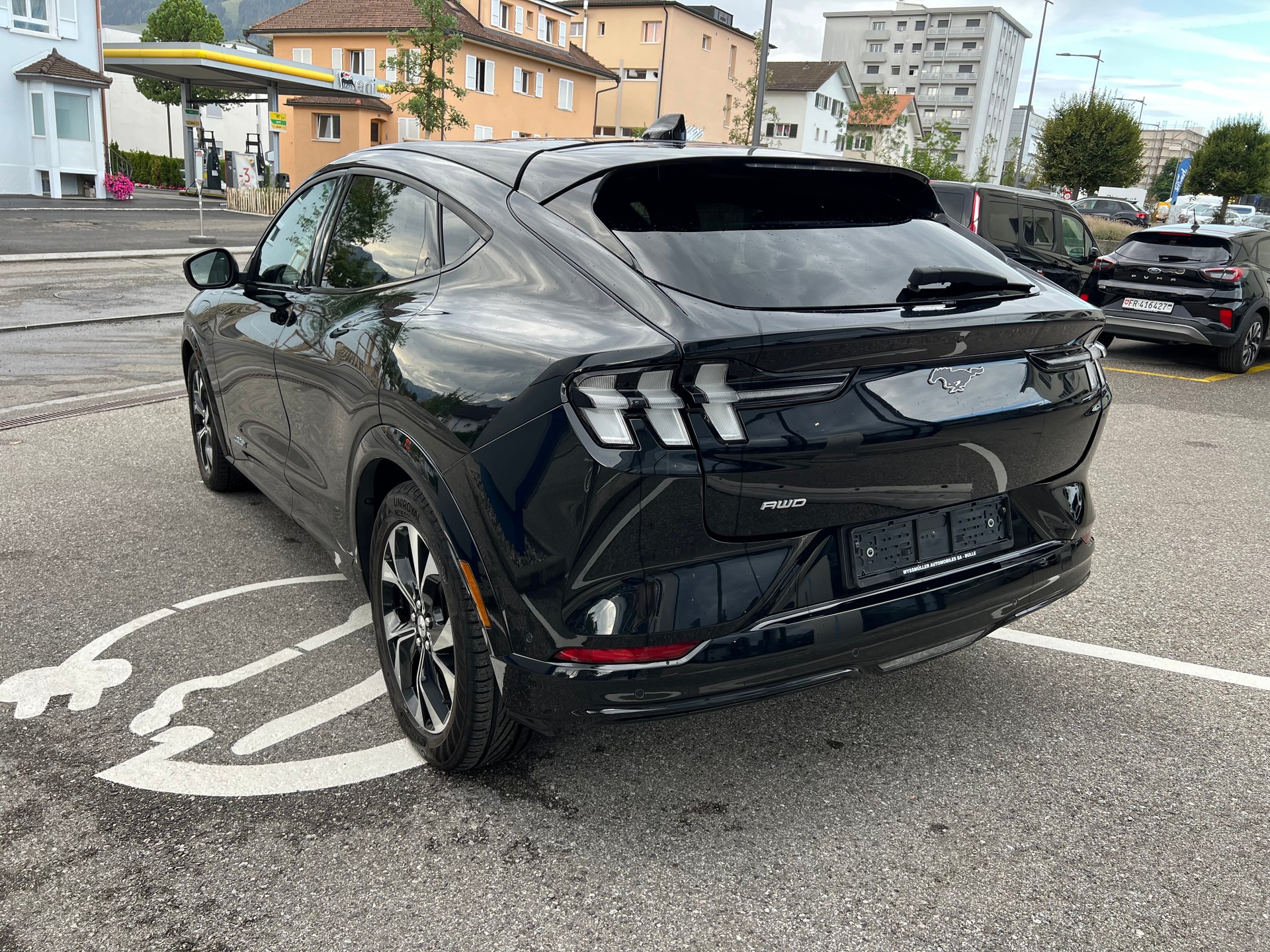 FORD Mustang MACH-E AWD 91 kWh-image-2