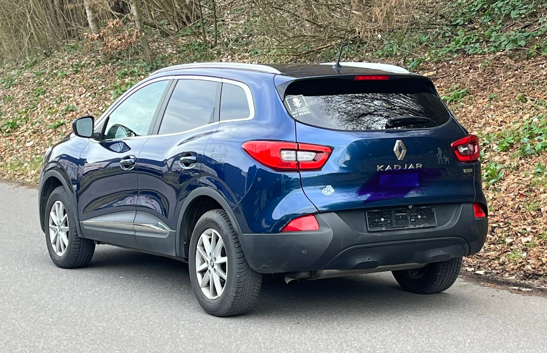 RENAULT Kadjar 1.6 dCi Zen 4x4-image-1