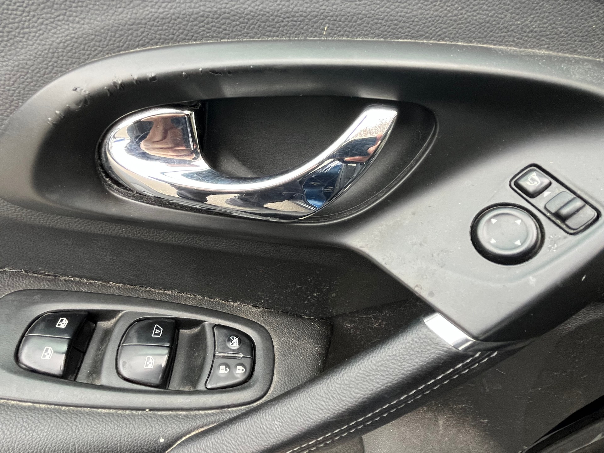 RENAULT Kadjar 1.6 dCi Zen 4x4-image-9