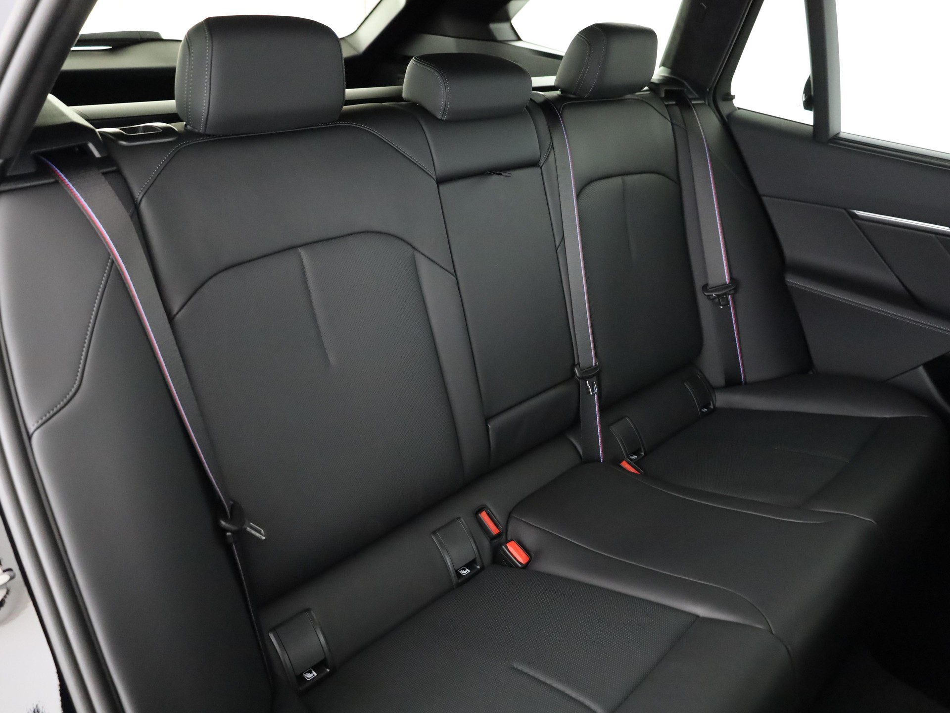 BMW M5 Touring-image-14