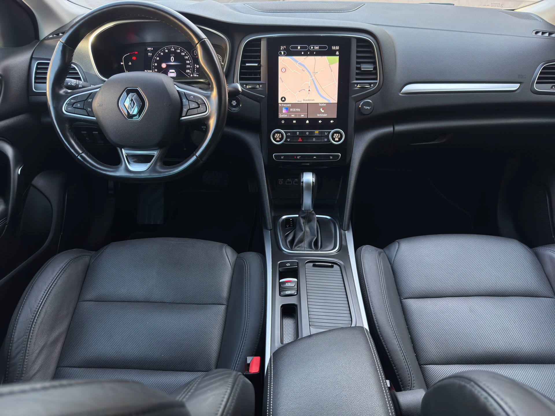 RENAULT Mégane Grandtour 1.3 16V Turbo Techno EDC-image-6