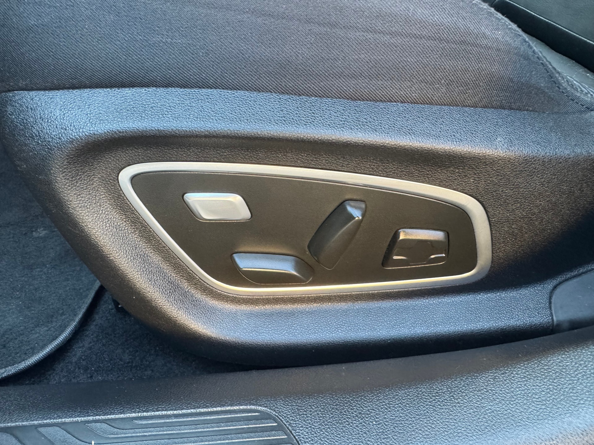 RENAULT Mégane Grandtour 1.3 16V Turbo Techno EDC-image-7