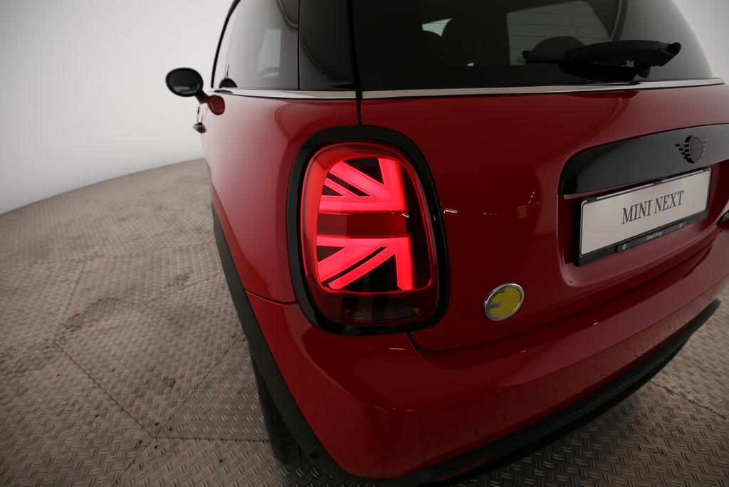 MINI F56 Cooper SE-image-18