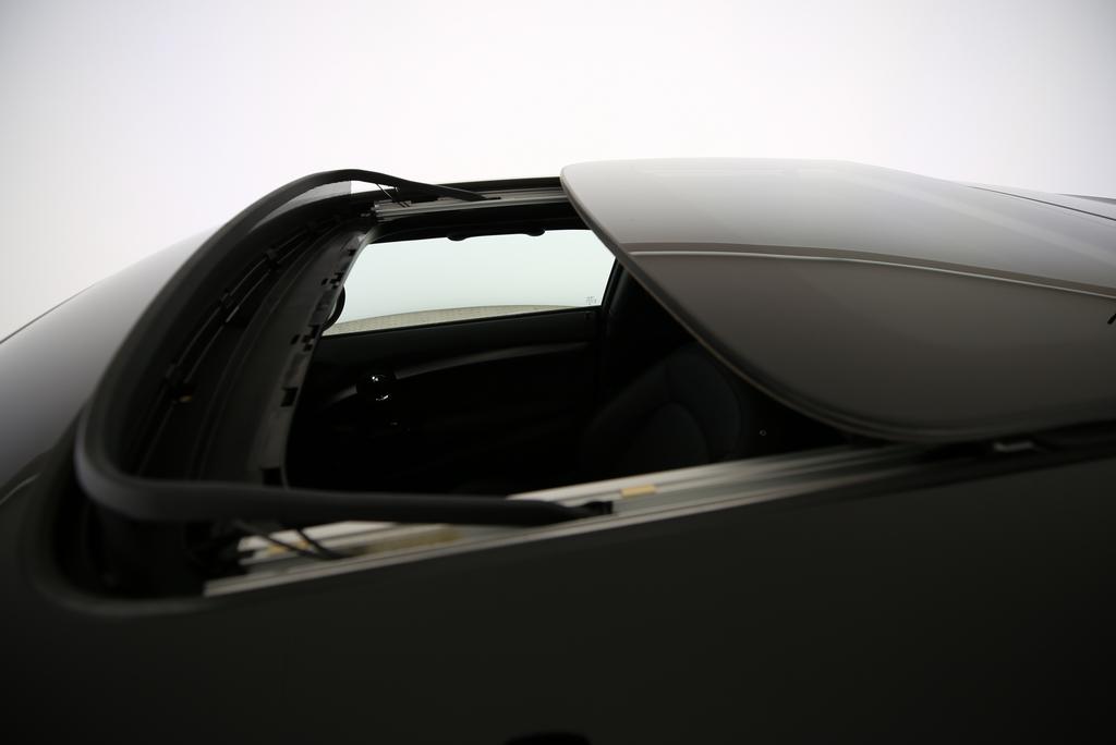 MINI F56 Cooper SE-image-16