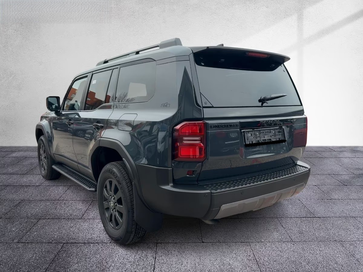TOYOTA Land Cruiser 2.8TD 48V Invincible-image-5