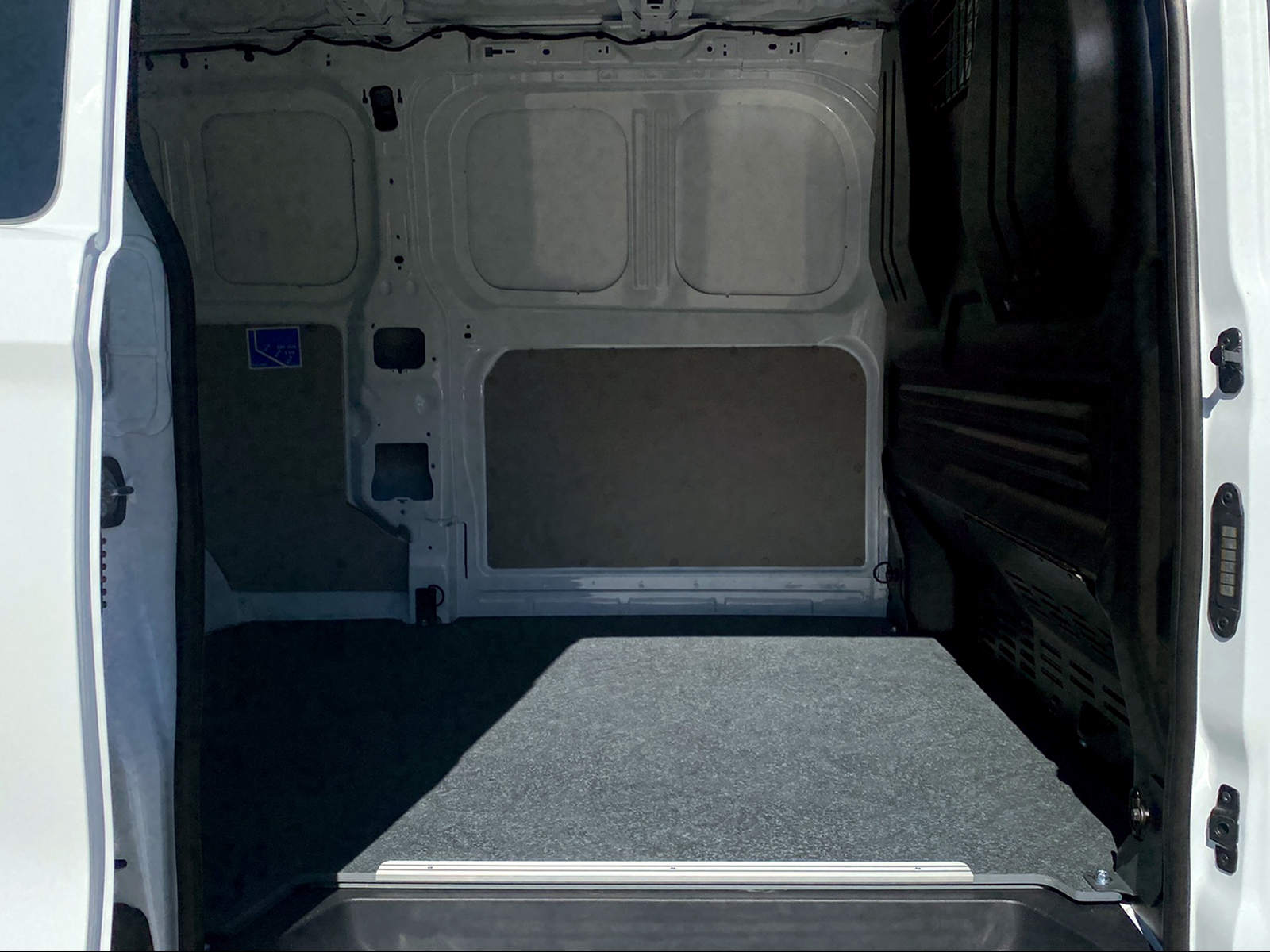VW Transporter 2.0 TDI 4Motion Lang Automat-image-7