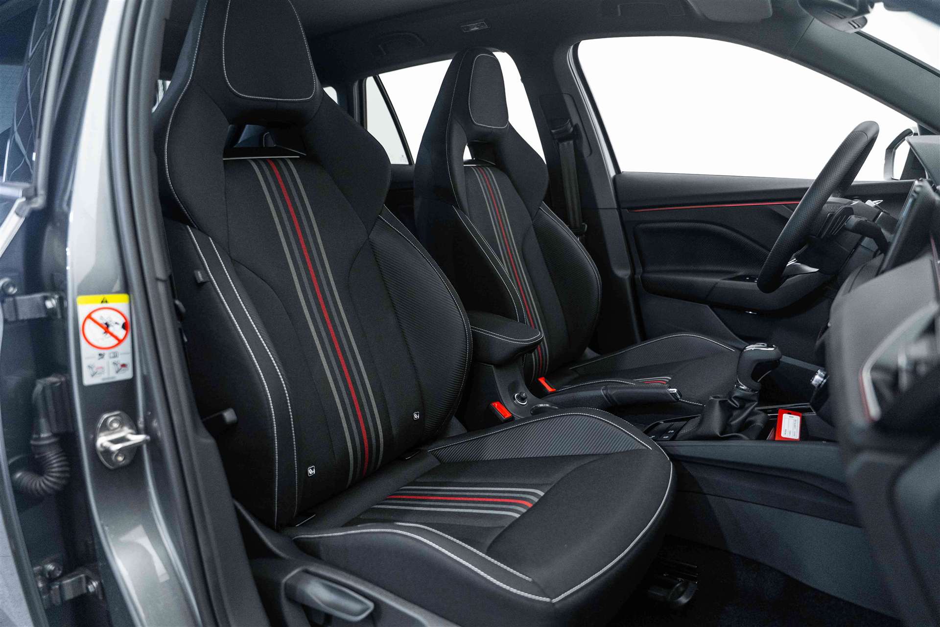 SKODA Kamiq 1.5 TSI Monte Carlo DSG-image-12