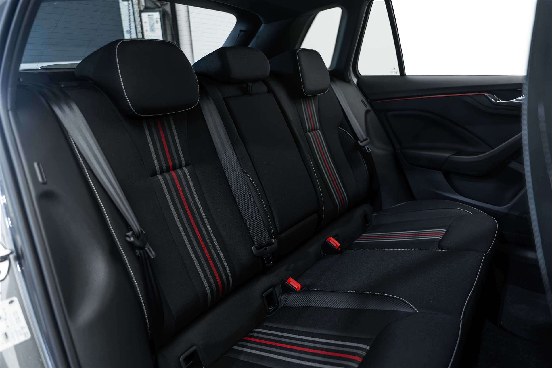 SKODA Kamiq 1.5 TSI Monte Carlo DSG-image-15