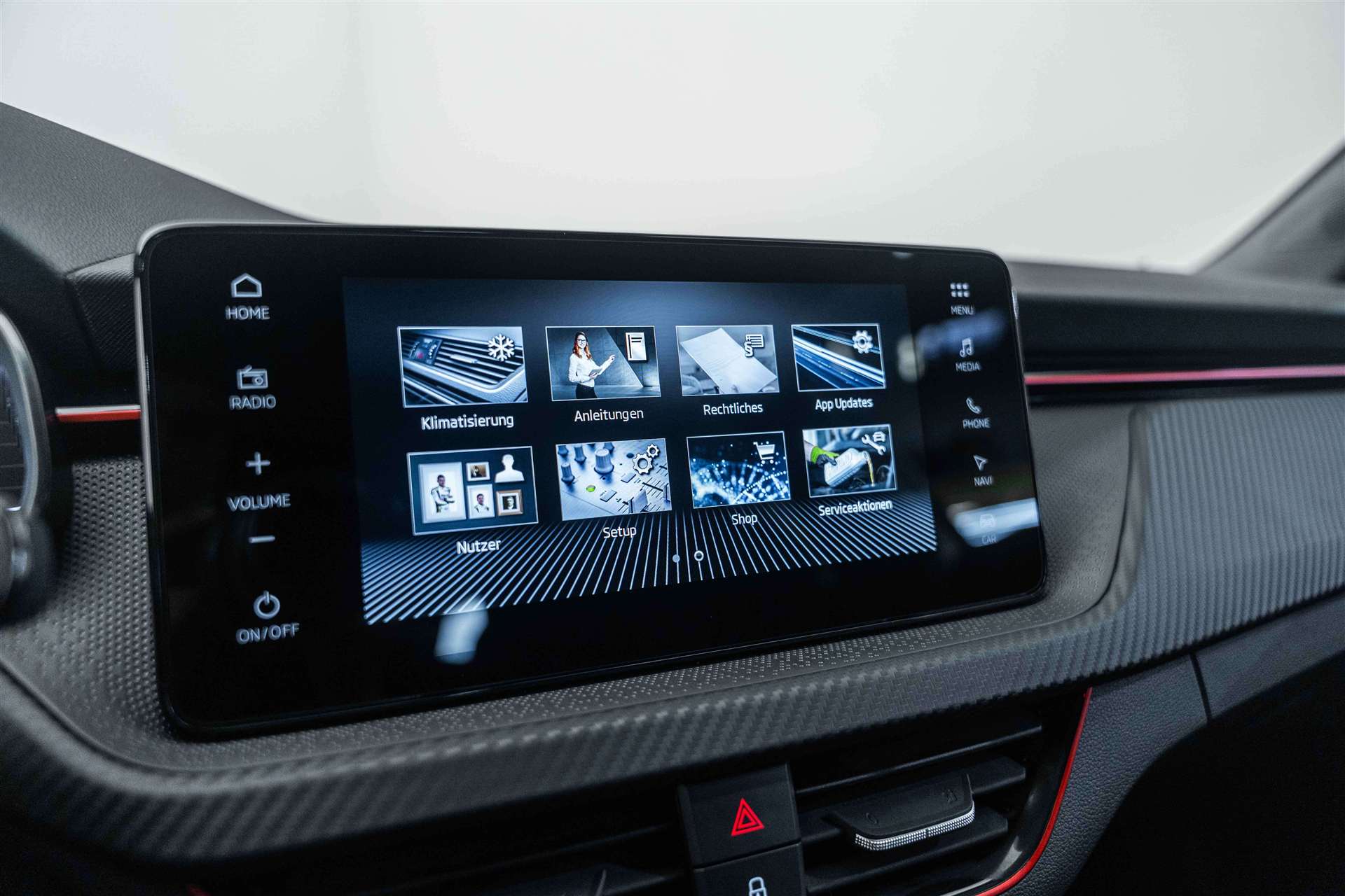 SKODA Kamiq 1.5 TSI Monte Carlo DSG-image-22
