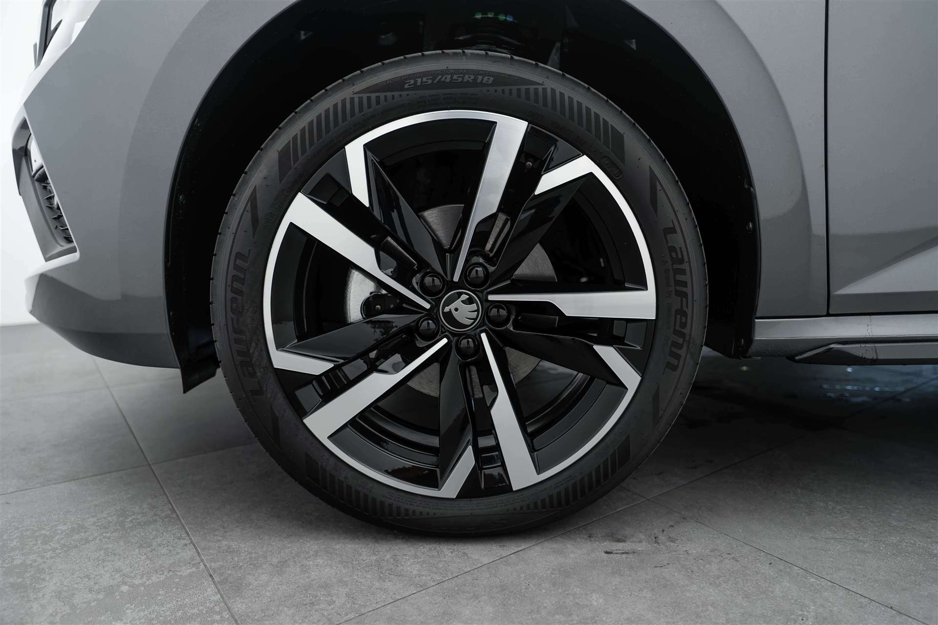 SKODA Kamiq 1.5 TSI Monte Carlo DSG-image-6
