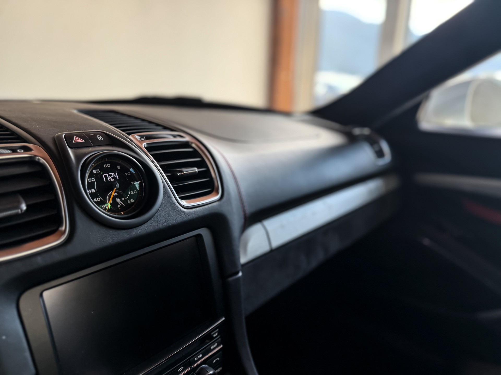 PORSCHE Cayman GT4 * Porsche Approved 04.2027-image-11