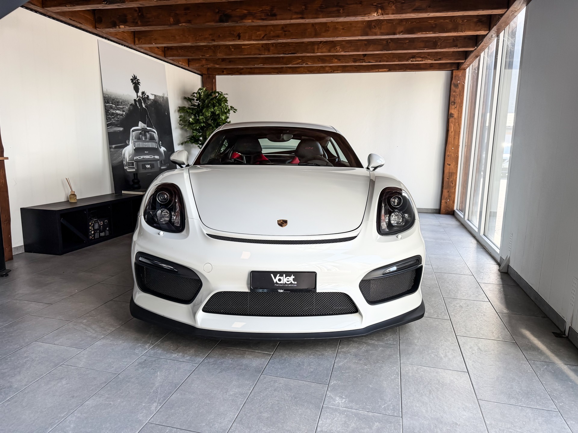 PORSCHE Cayman GT4 * Porsche Approved 04.2027-image-2