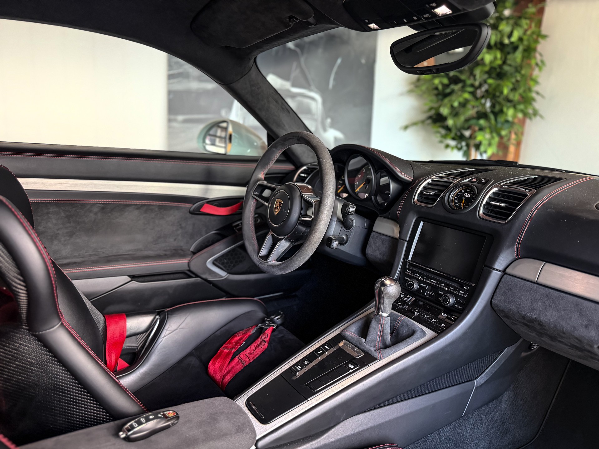 PORSCHE Cayman GT4 * Porsche Approved 04.2027-image-8