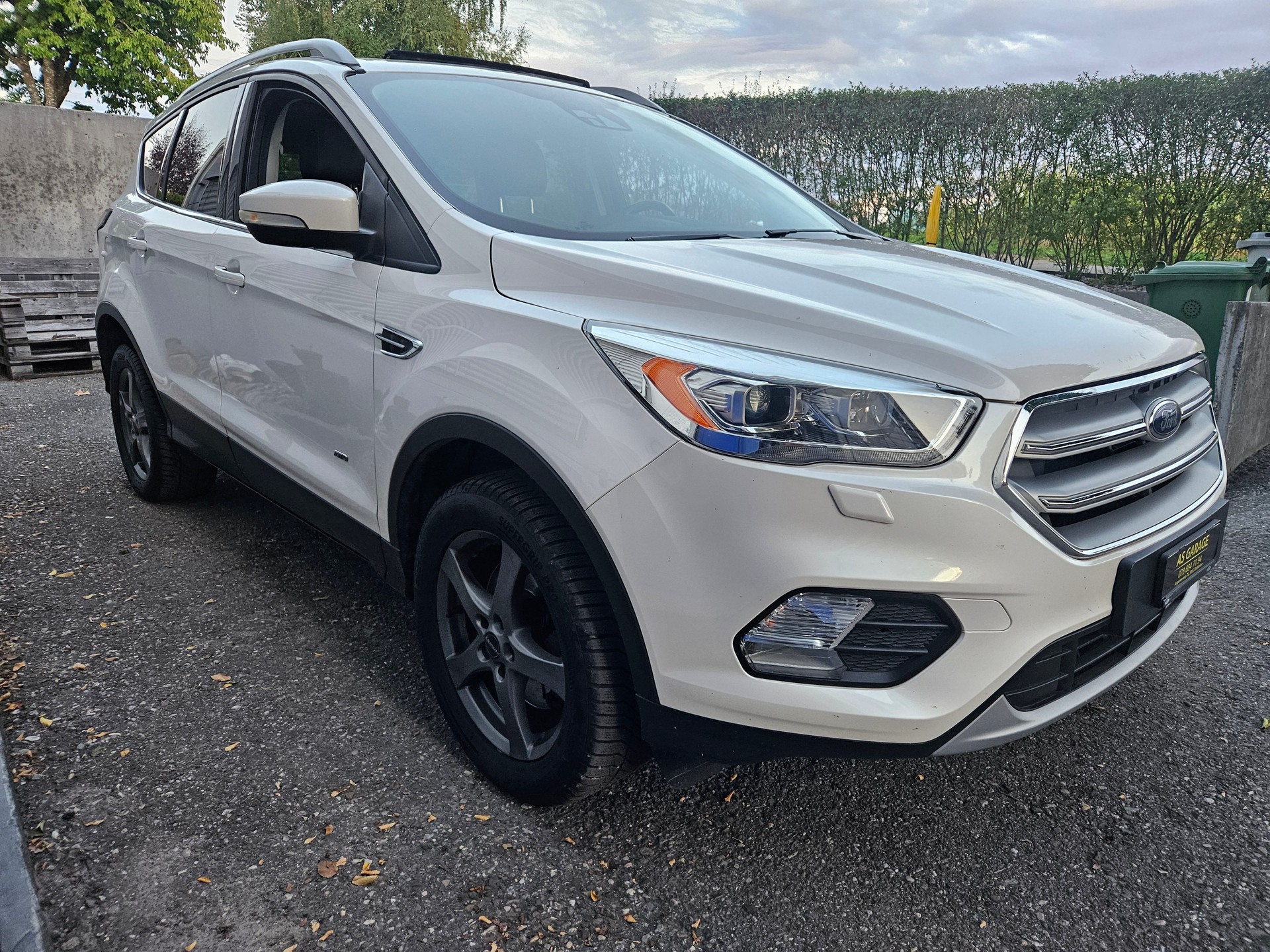 FORD Kuga 2.0 TDCi Titanium 4WD PowerShift-image-2
