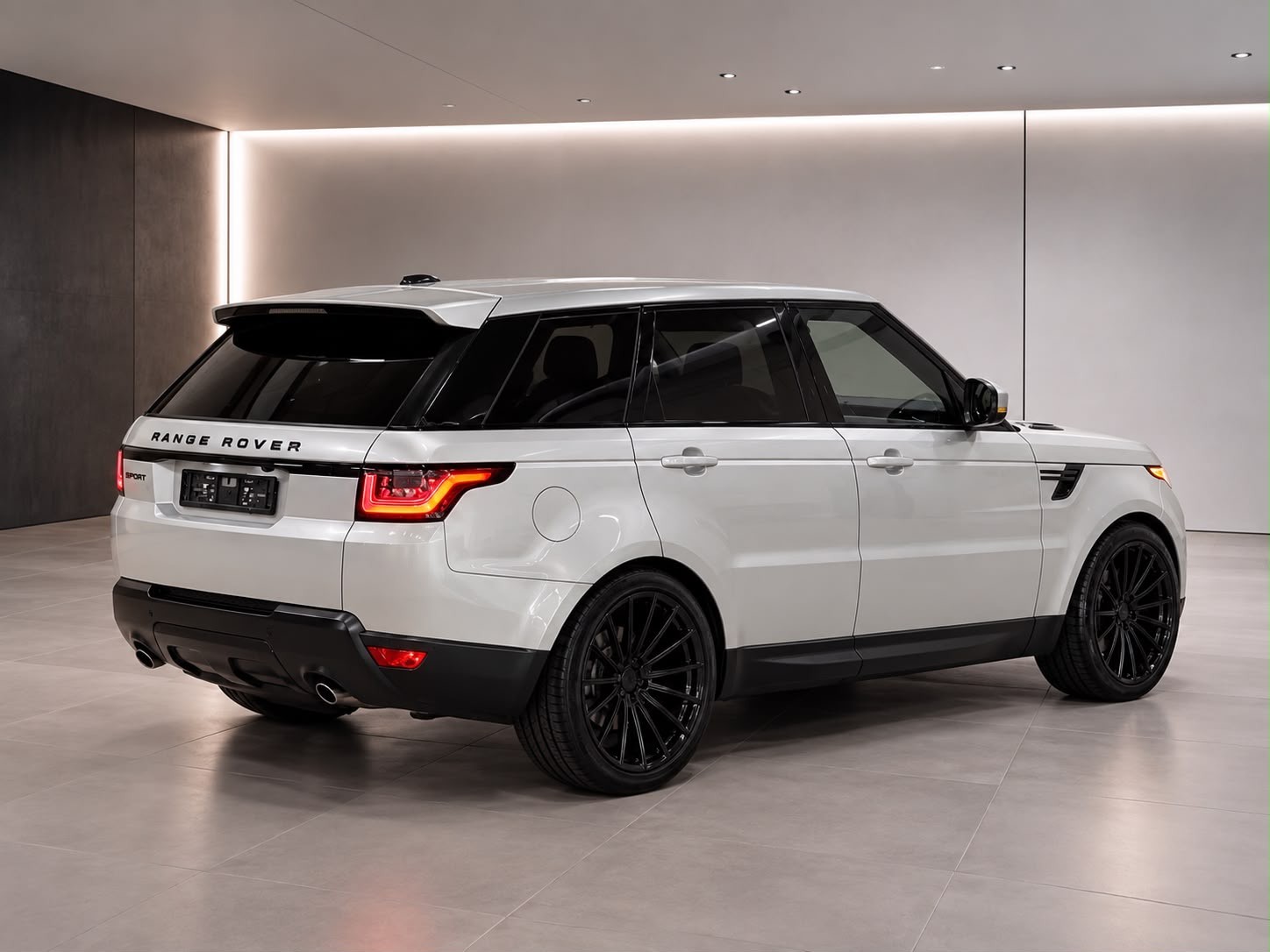 LAND ROVER Range Rover Sport 3.0 TDV6 SE Automatic-image-6