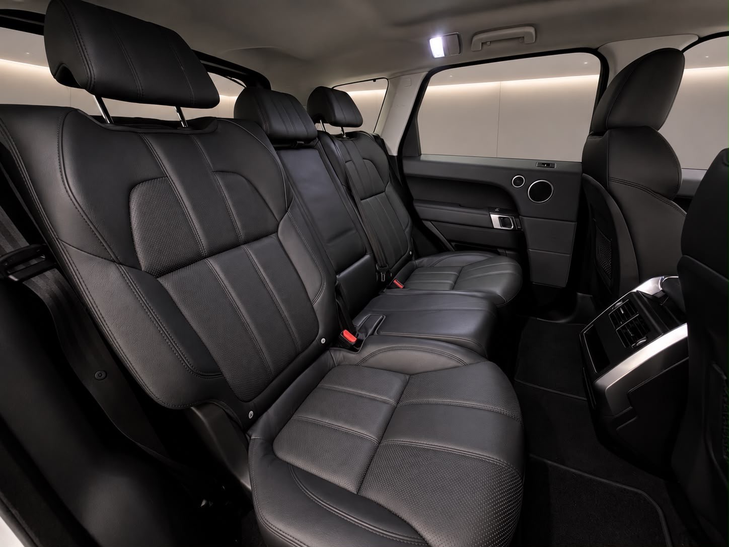 LAND ROVER Range Rover Sport 3.0 TDV6 SE Automatic-image-10