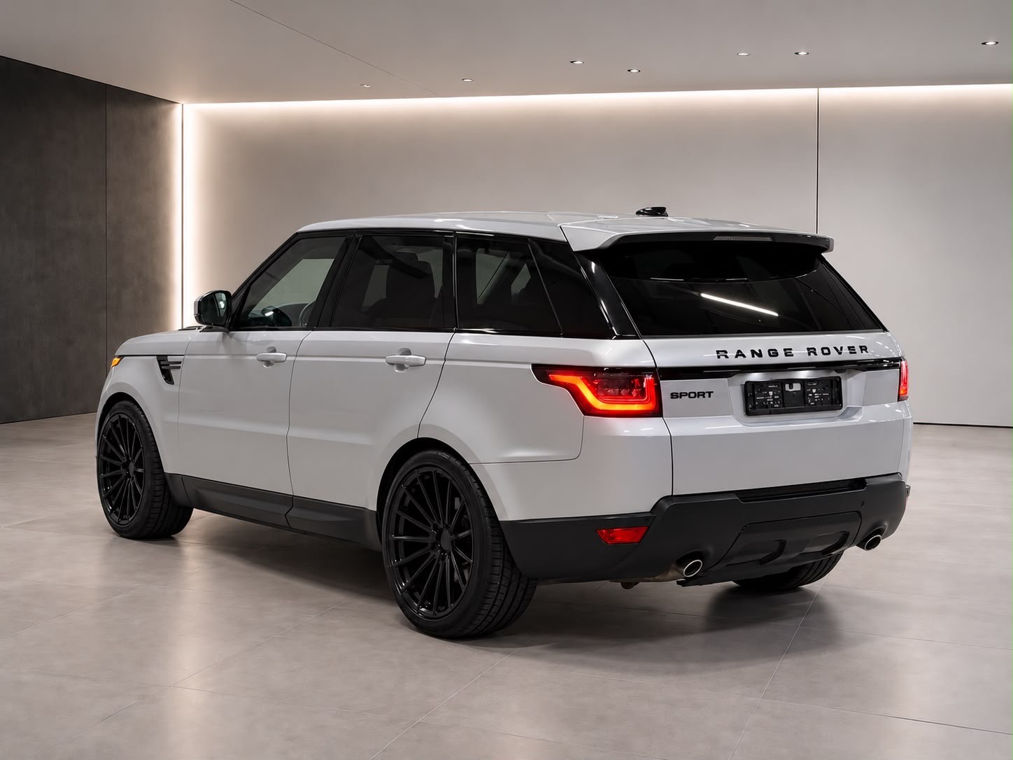 LAND ROVER Range Rover Sport 3.0 TDV6 SE Automatic-image-0