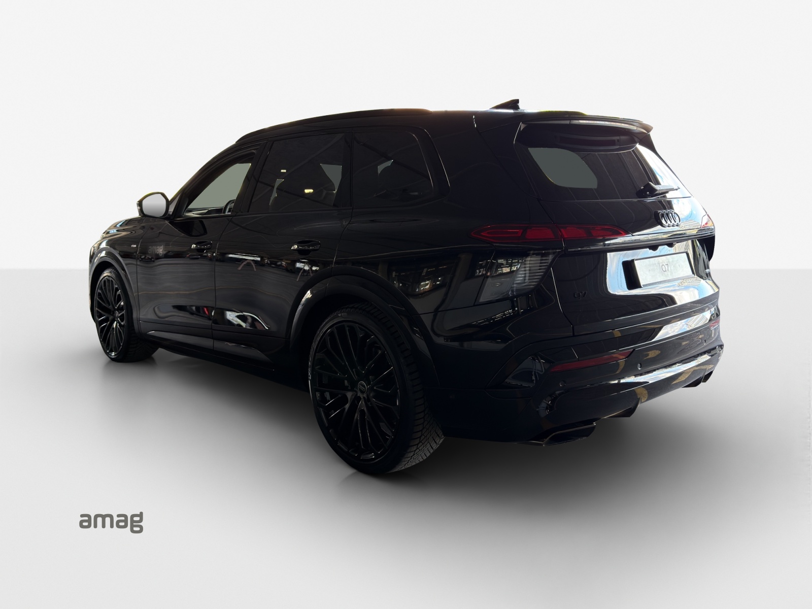 AUDI Q7 SUV TDI quattro 220 kW-image-2