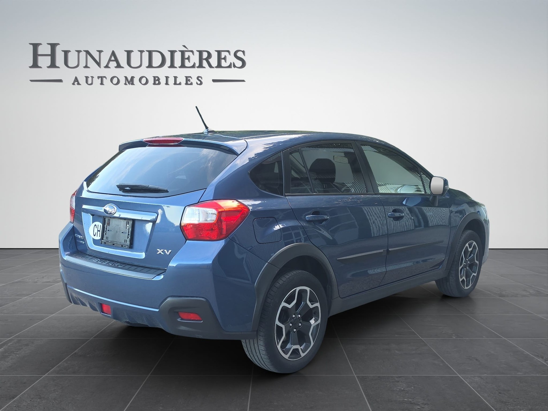 SUBARU XV 2.0 Swiss Two AWD CVT-image-2