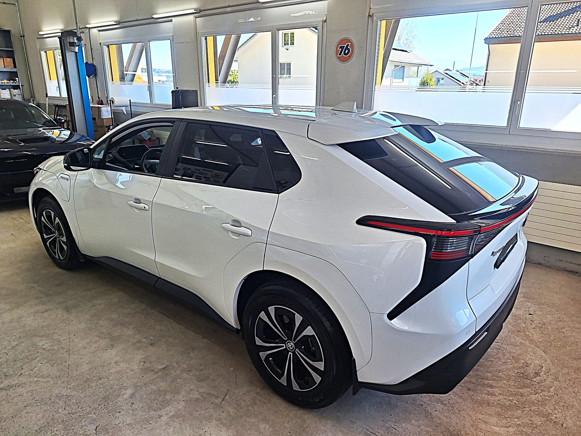 TOYOTA bZ4X Style 71,4 kWh 2WD⚡CH-Auslieferung mit fortlaufender Herstellergarantie / Bis 504KM Reichweite⚡-image-4