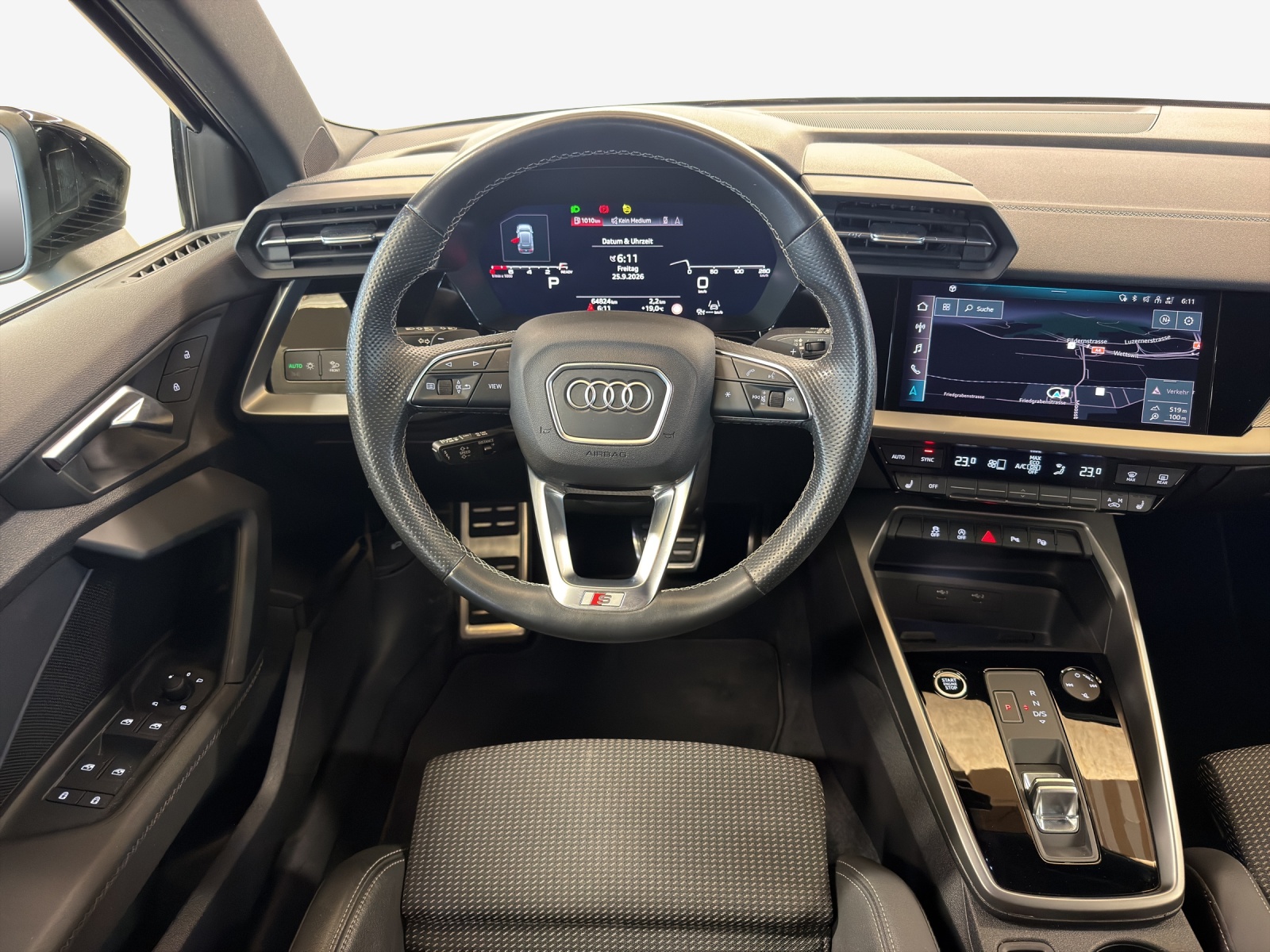 AUDI A3 Sportback 35 TFSI Attraction S-tronic-image-8