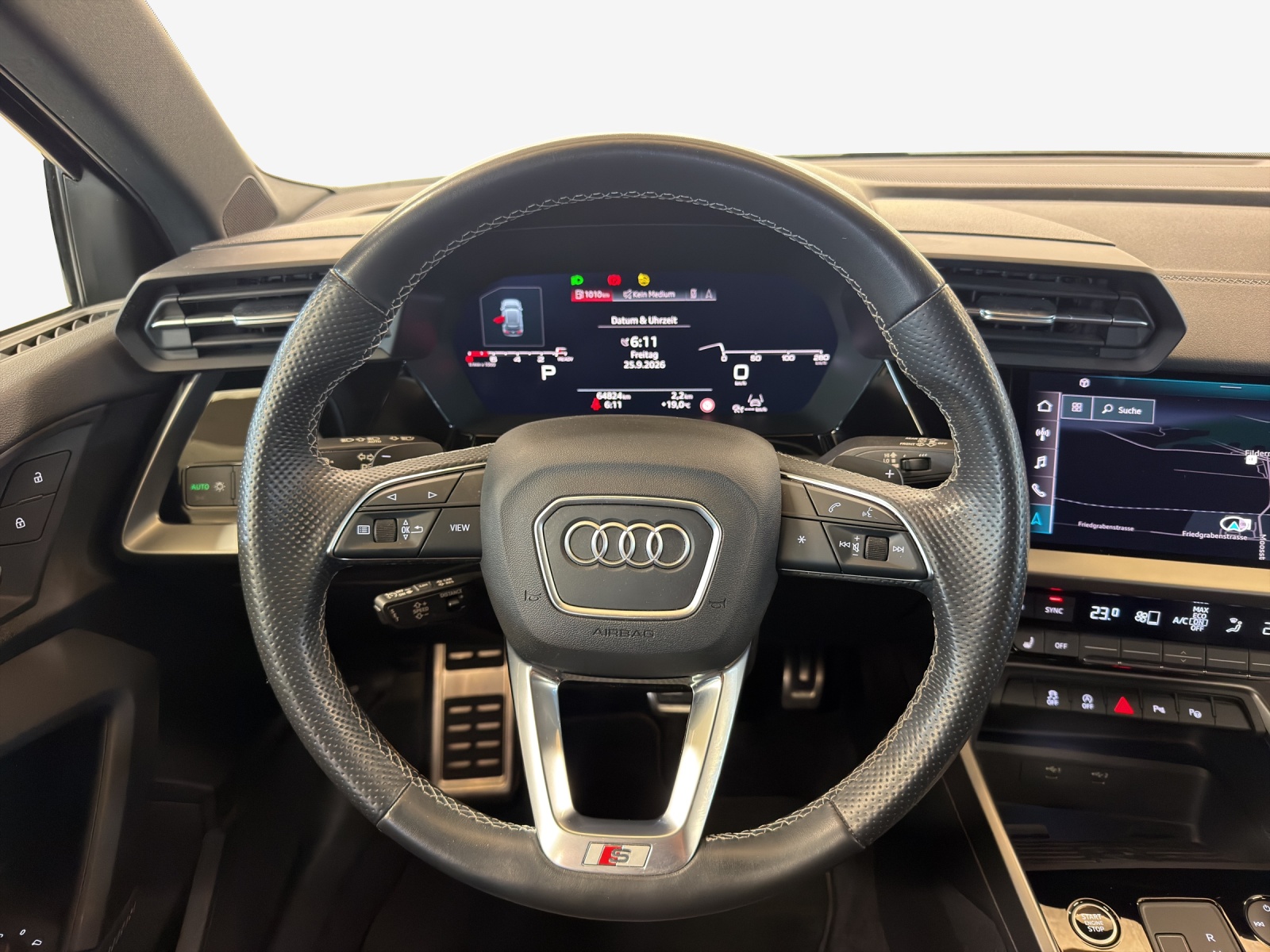 AUDI A3 Sportback 35 TFSI Attraction S-tronic-image-9