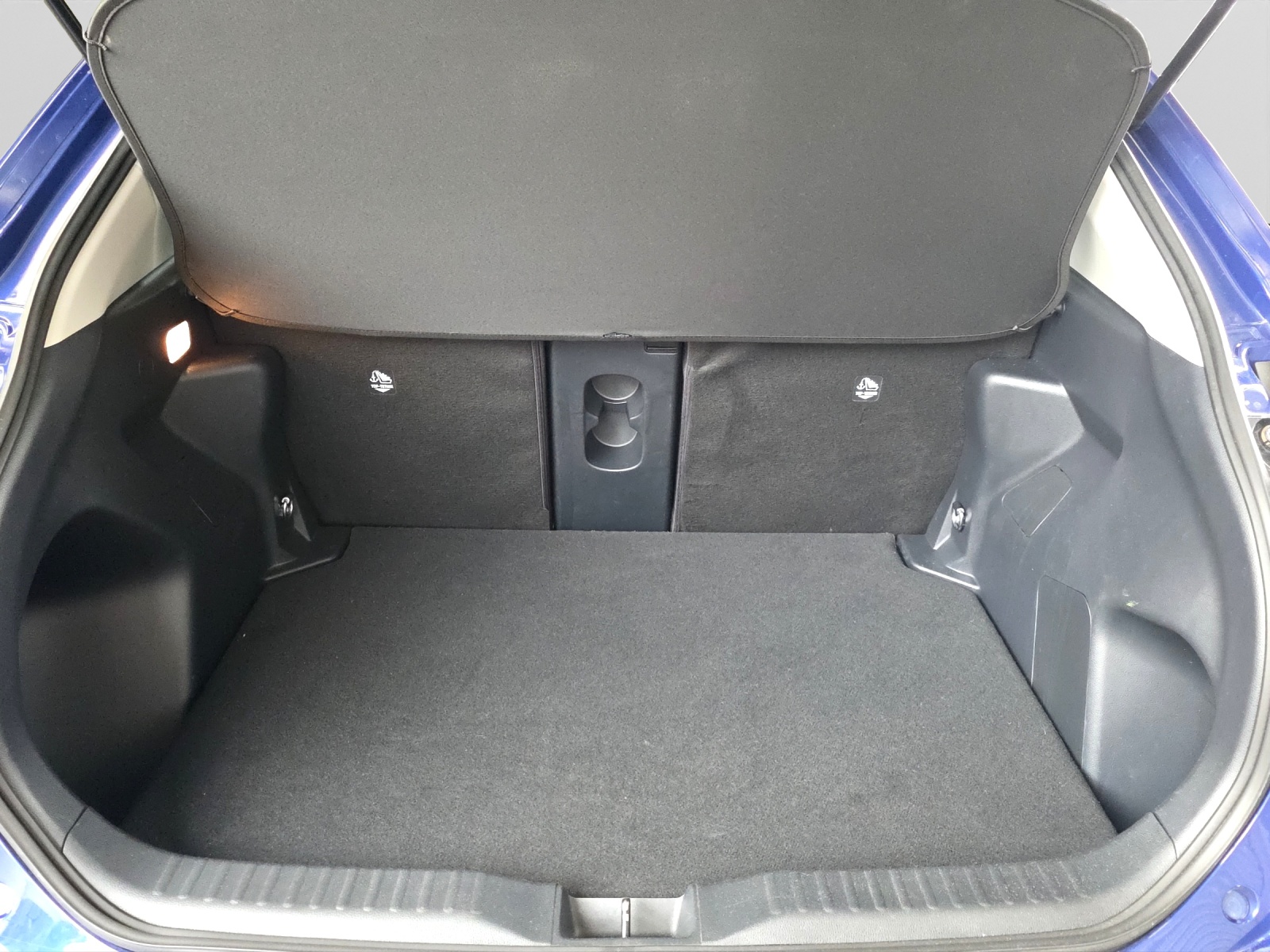 TOYOTA Yaris Cross 1.5 VVT-i HSD Comfort AWD-i-image-13