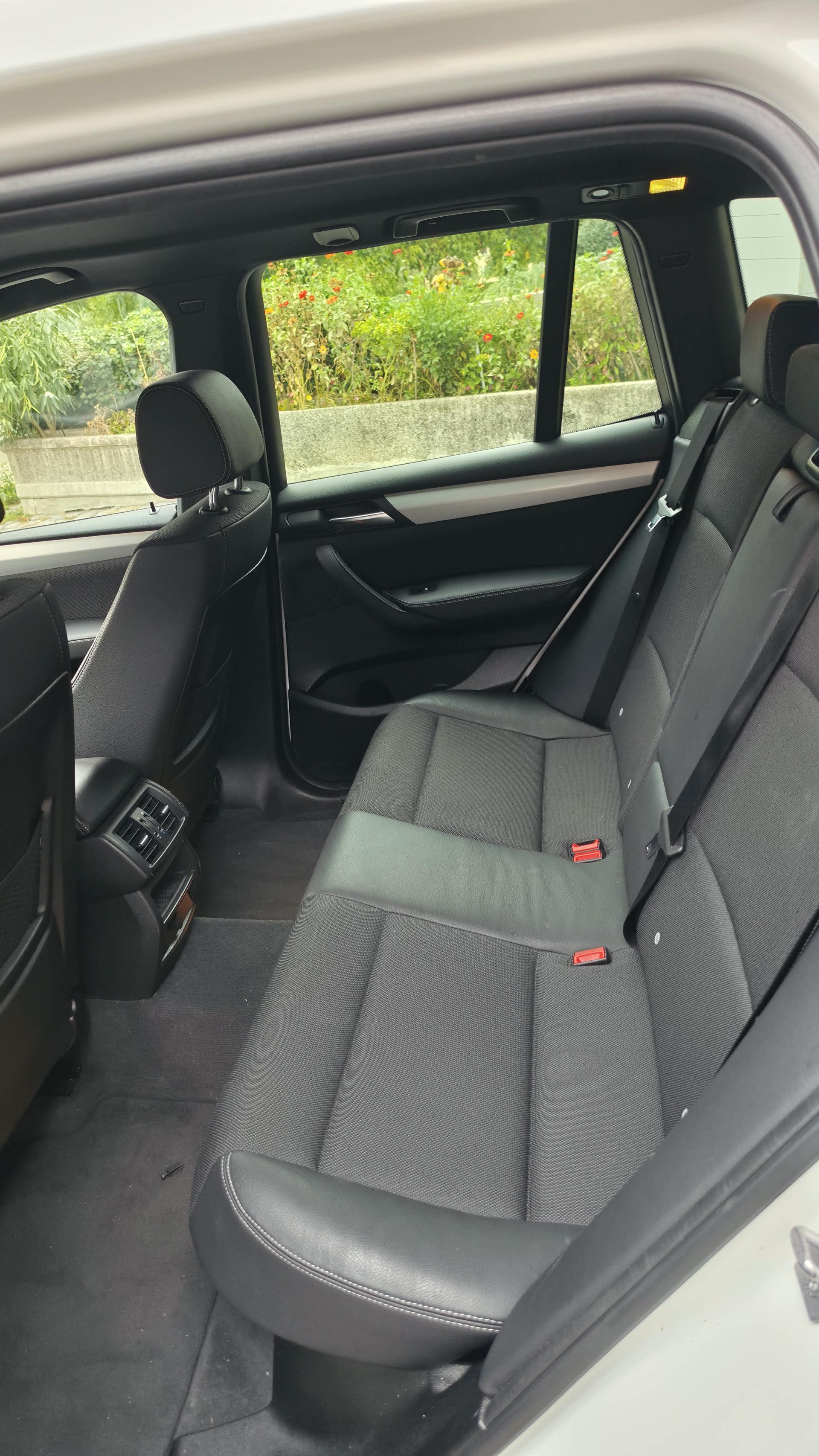 BMW 30d xDrive-image-5