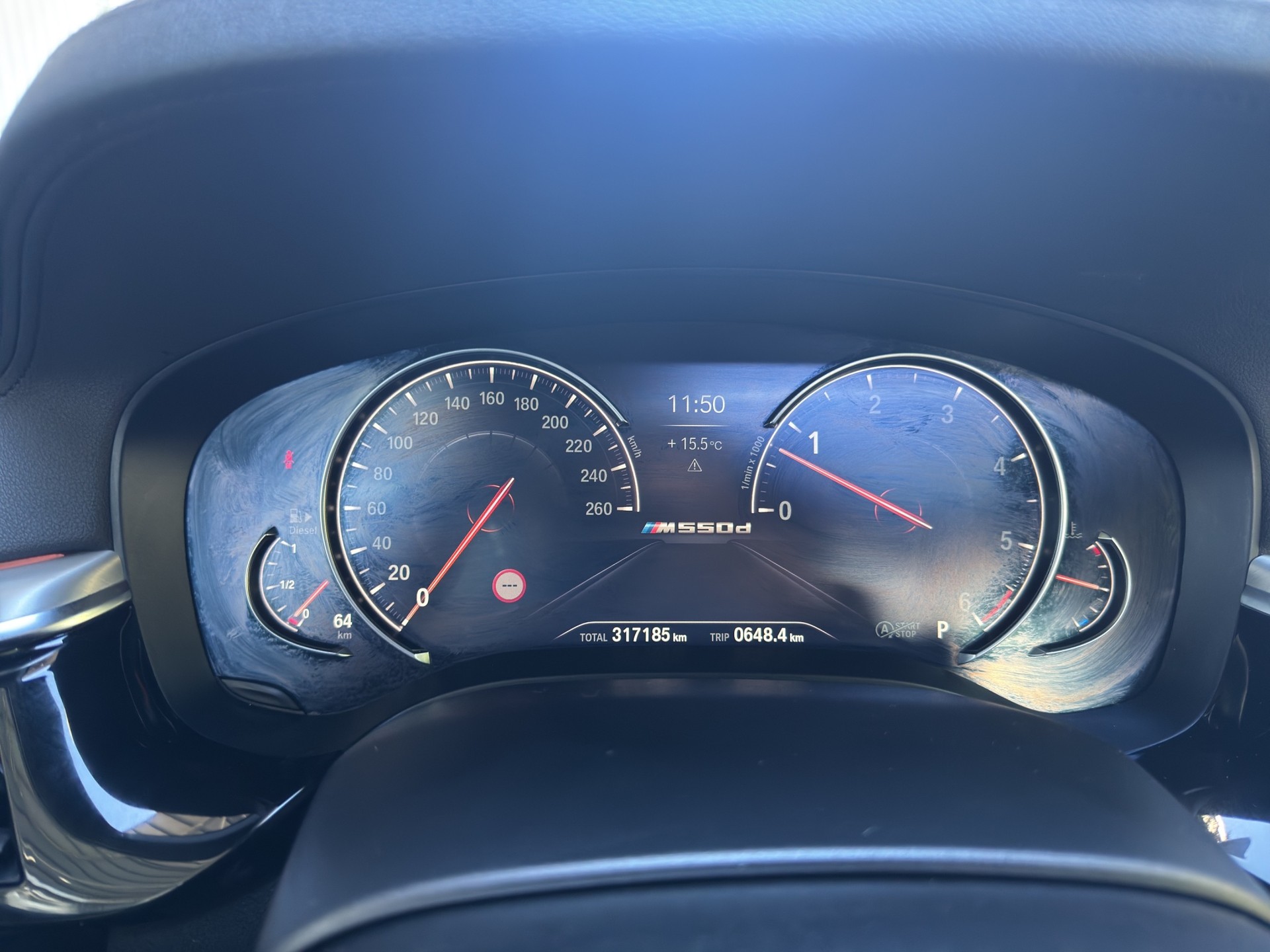 BMW M550d xDrive Touring Steptronic-image-13