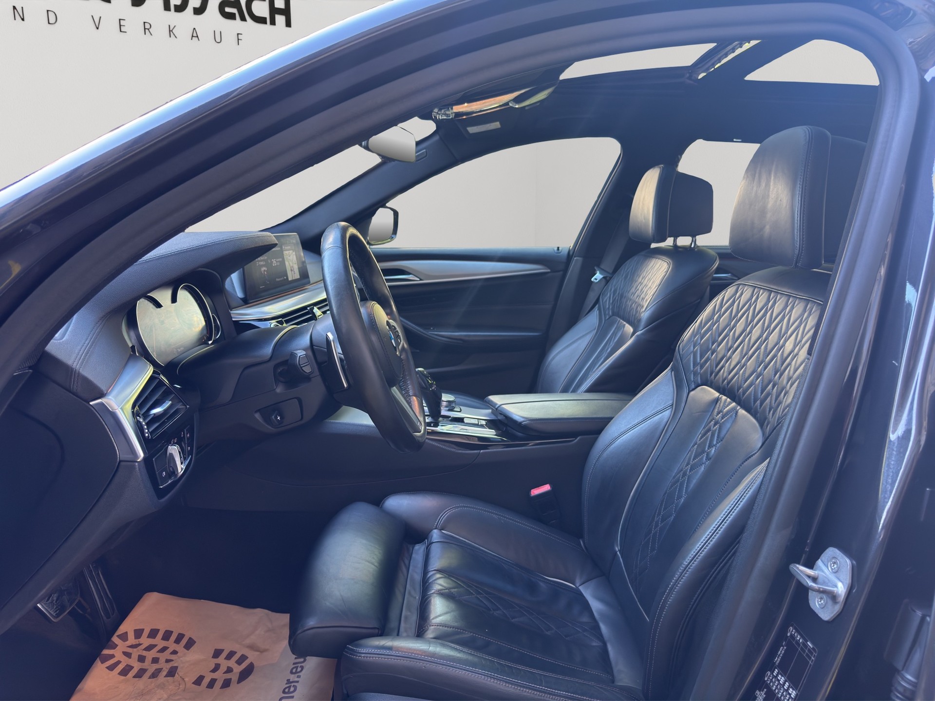 BMW M550d xDrive Touring Steptronic-image-8