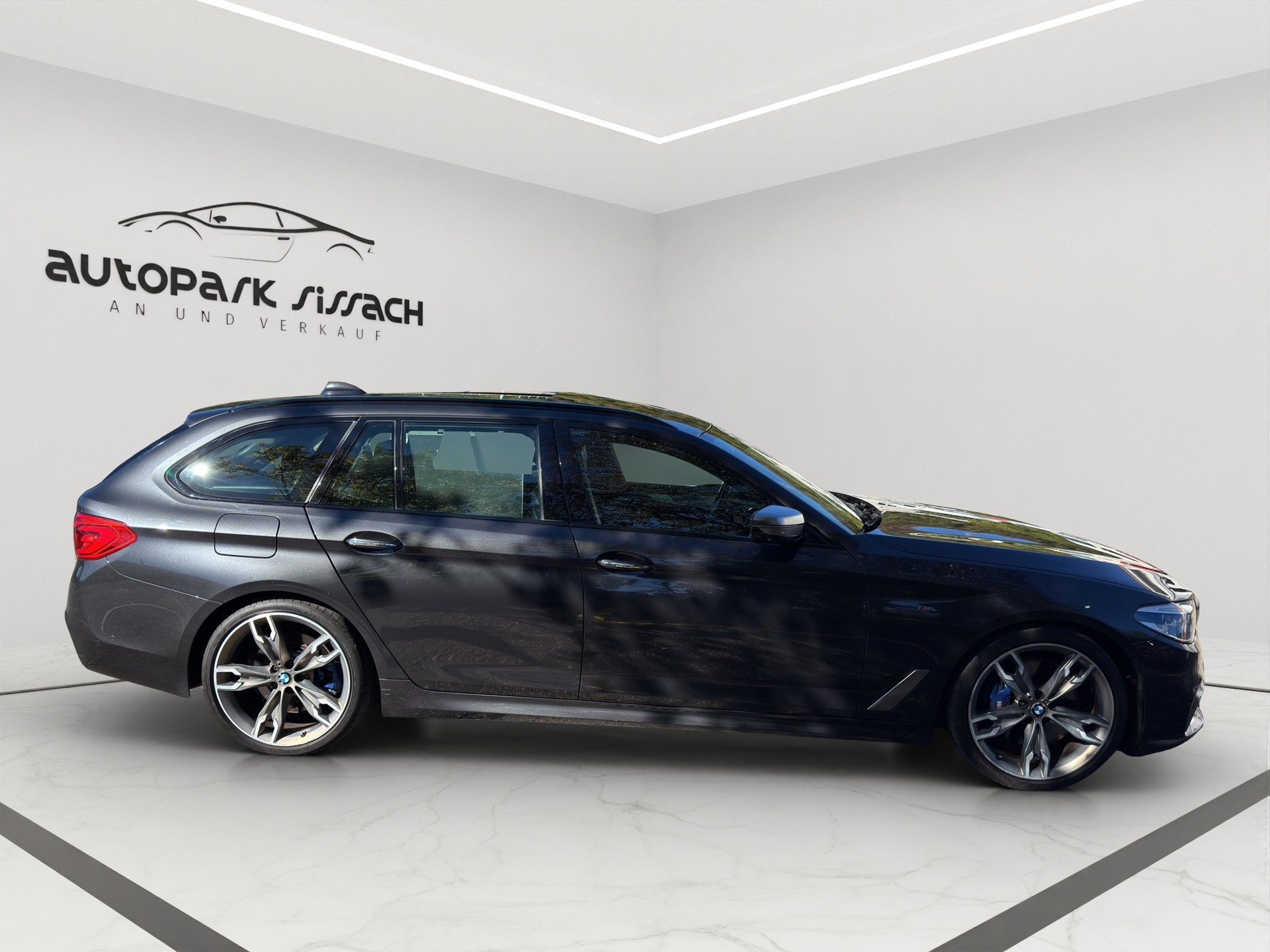 BMW M550d xDrive Touring Steptronic-image-3