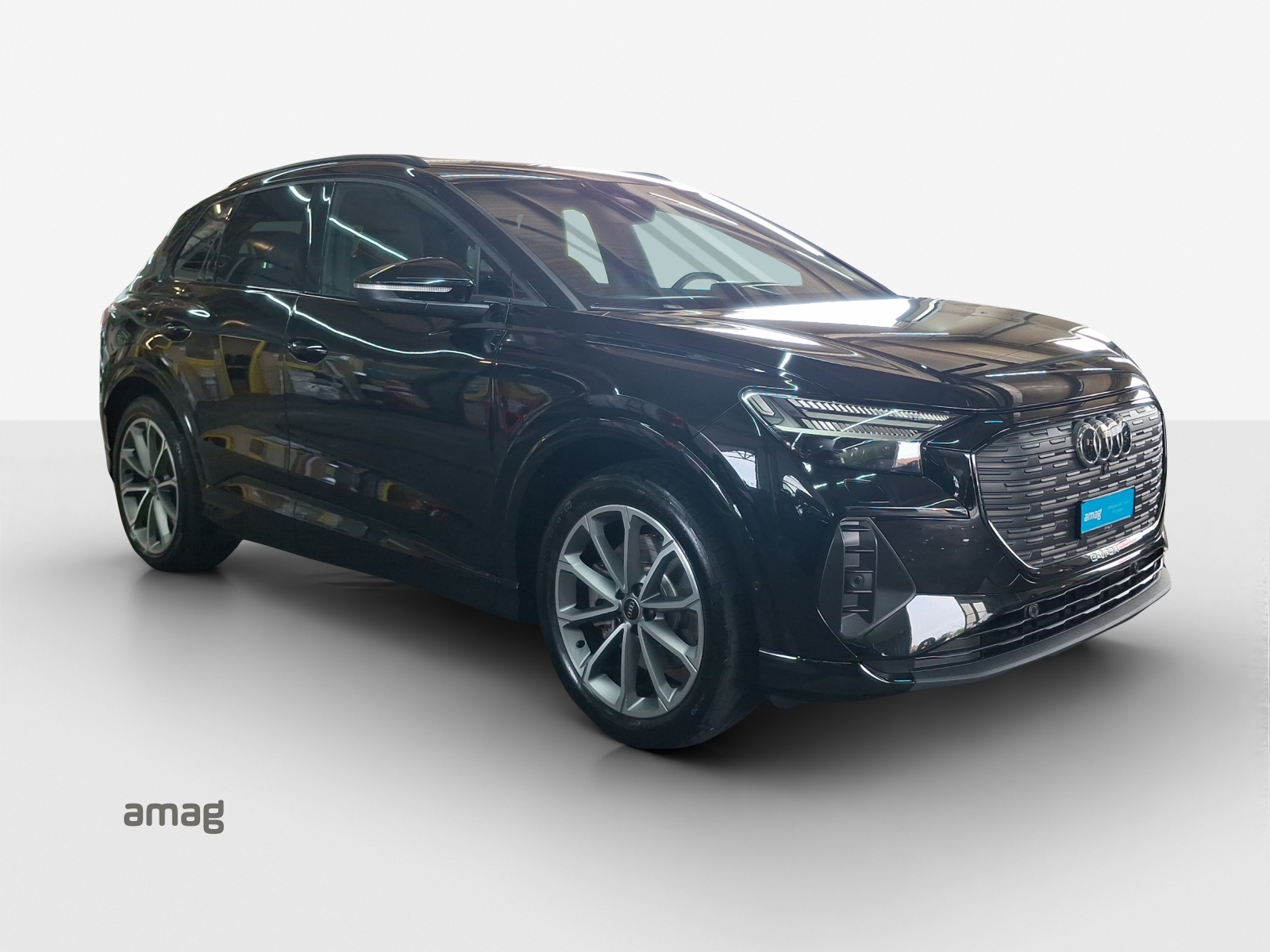 AUDI Q4 e-tron 50 quattro-image-5