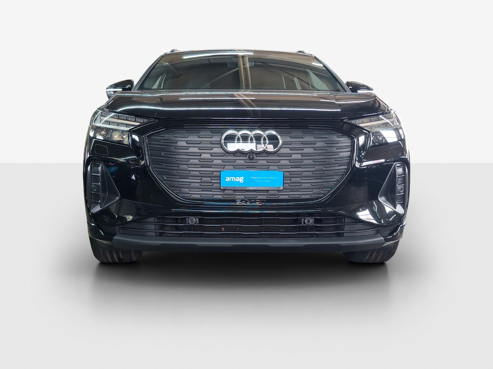 AUDI Q4 e-tron 50 quattro-image-6