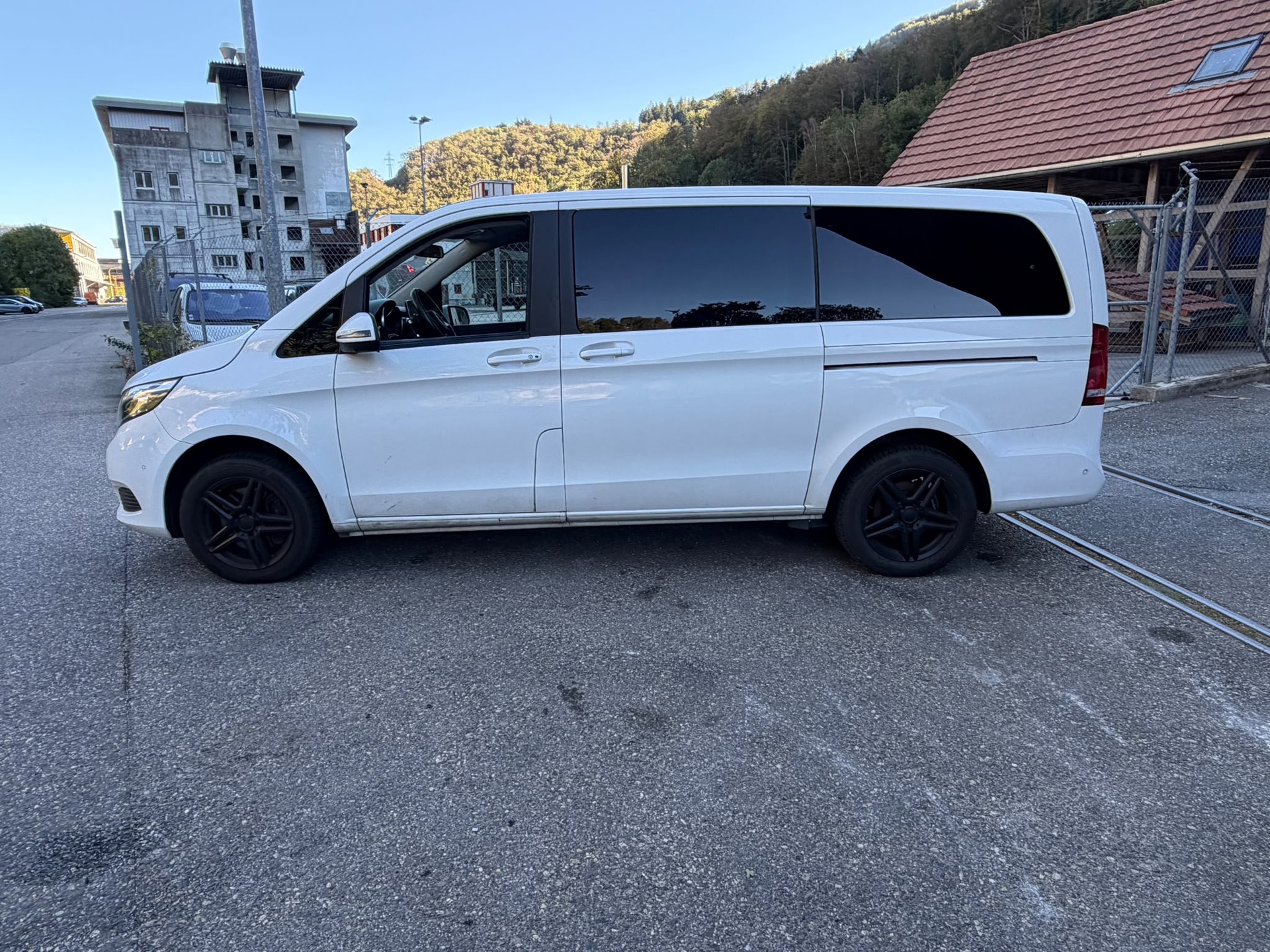 MERCEDES-BENZ V 250 d lang 4Matic 7G-Tronic-image-1