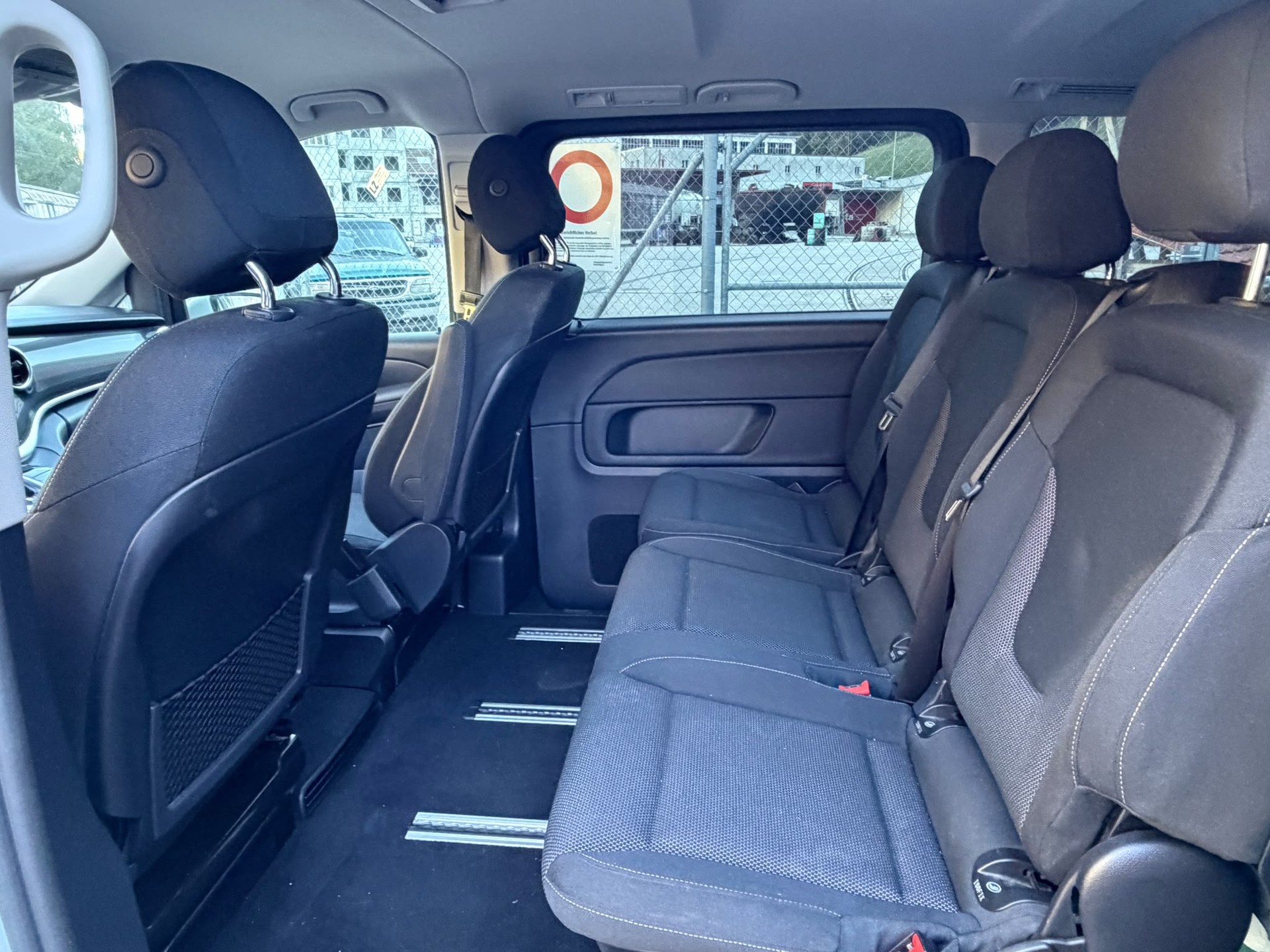 MERCEDES-BENZ V 250 d lang 4Matic 7G-Tronic-image-6